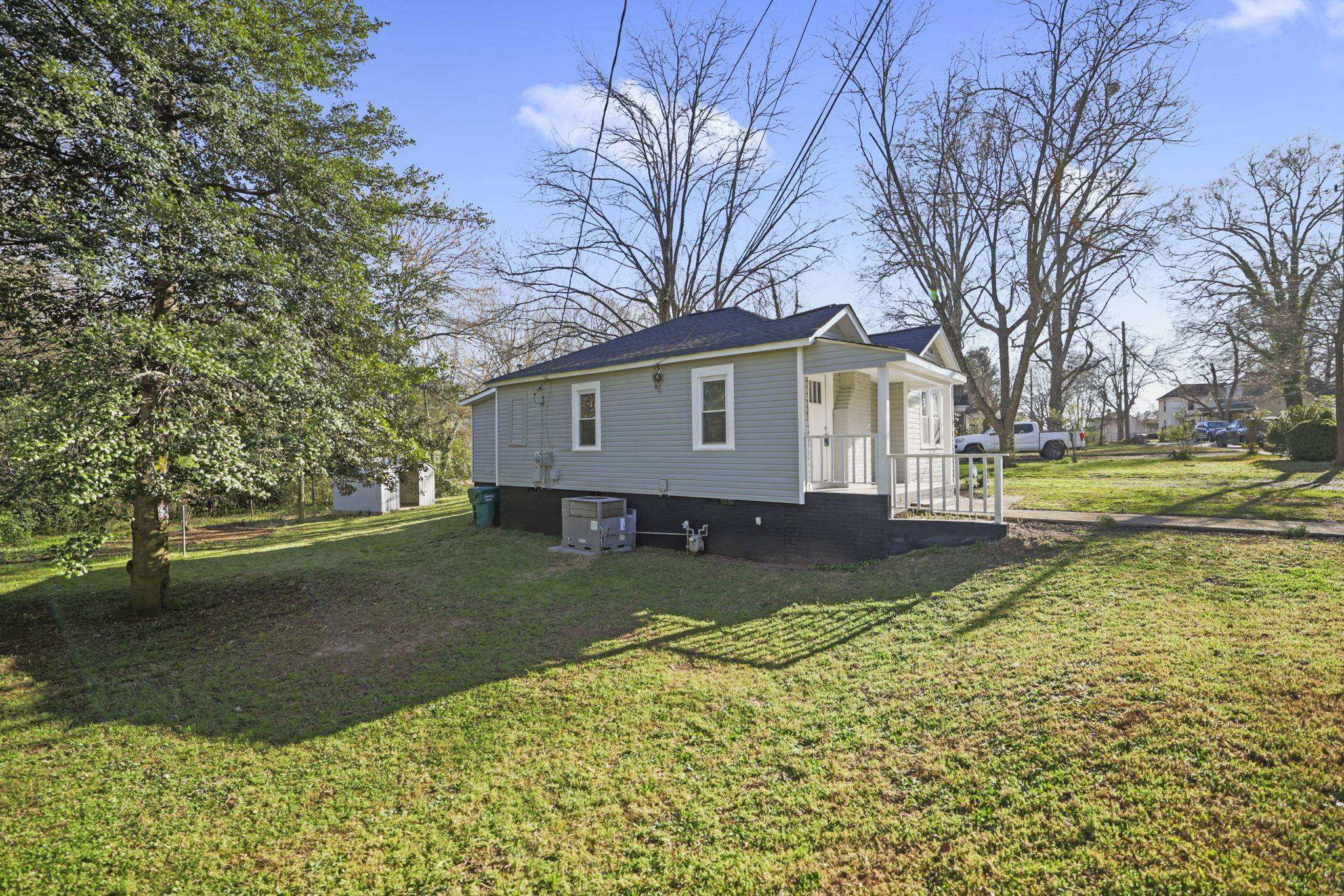 222 Poplar Street Property Photo 23
