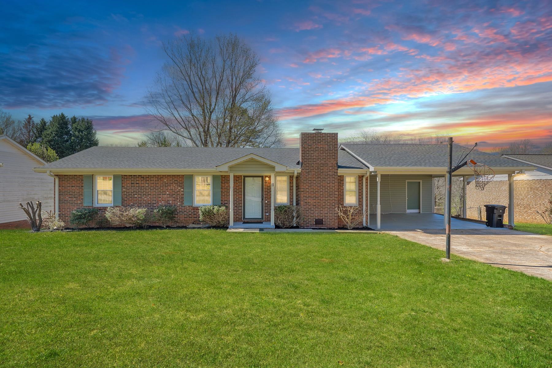 11 Willow Run Terrace Property Photo