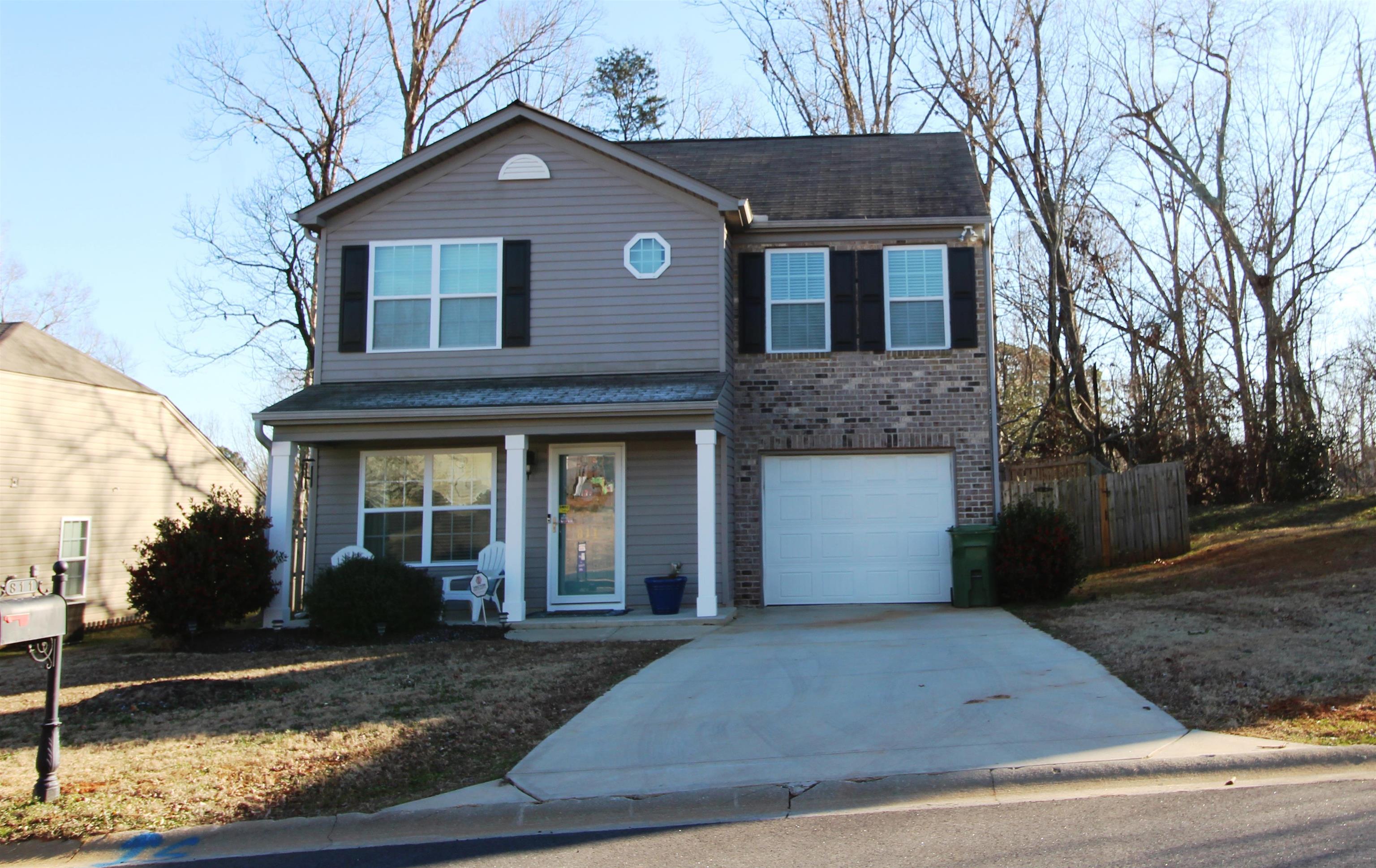 811 Markham Circle Property Photo