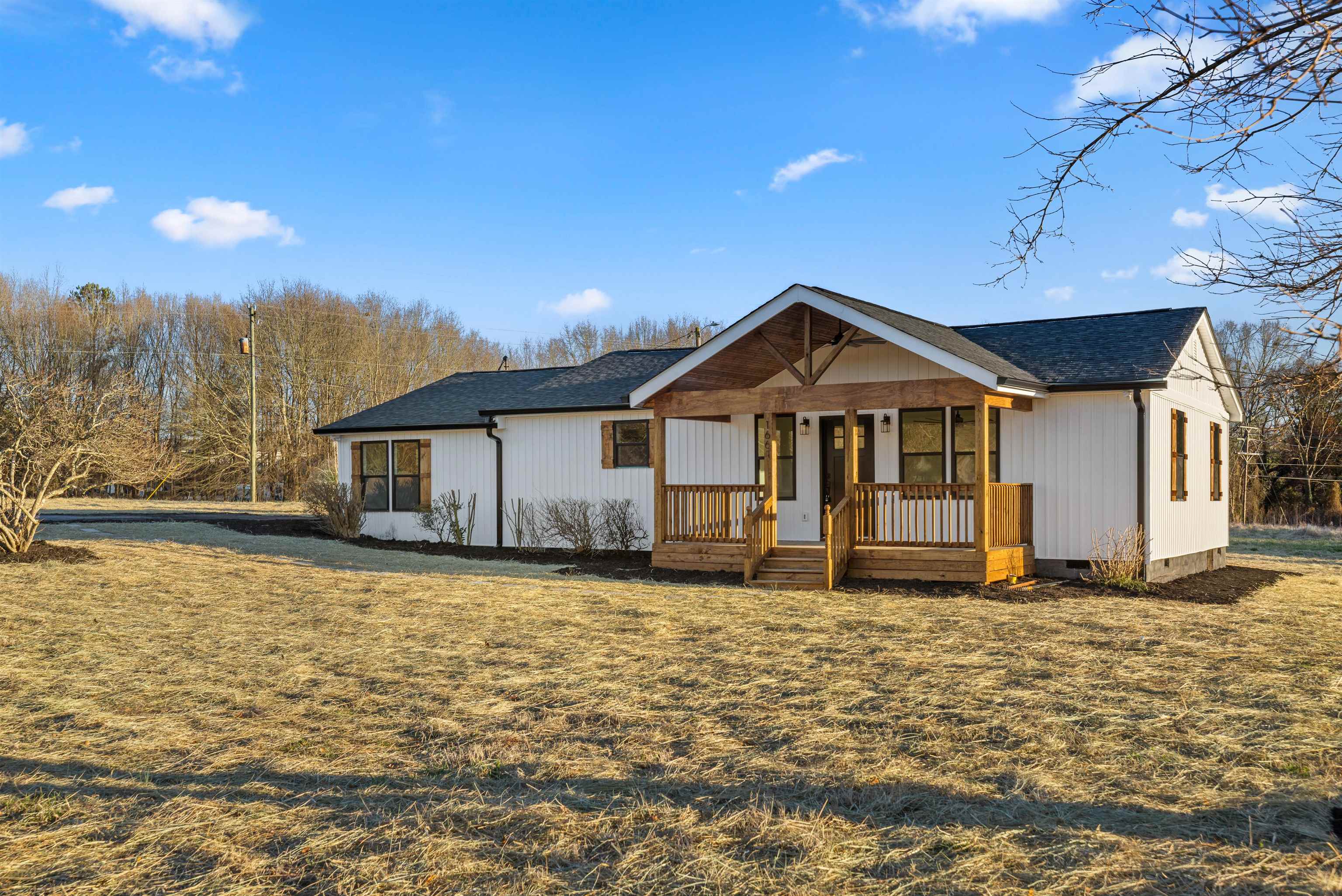 1661 Belcher Road Property Photo