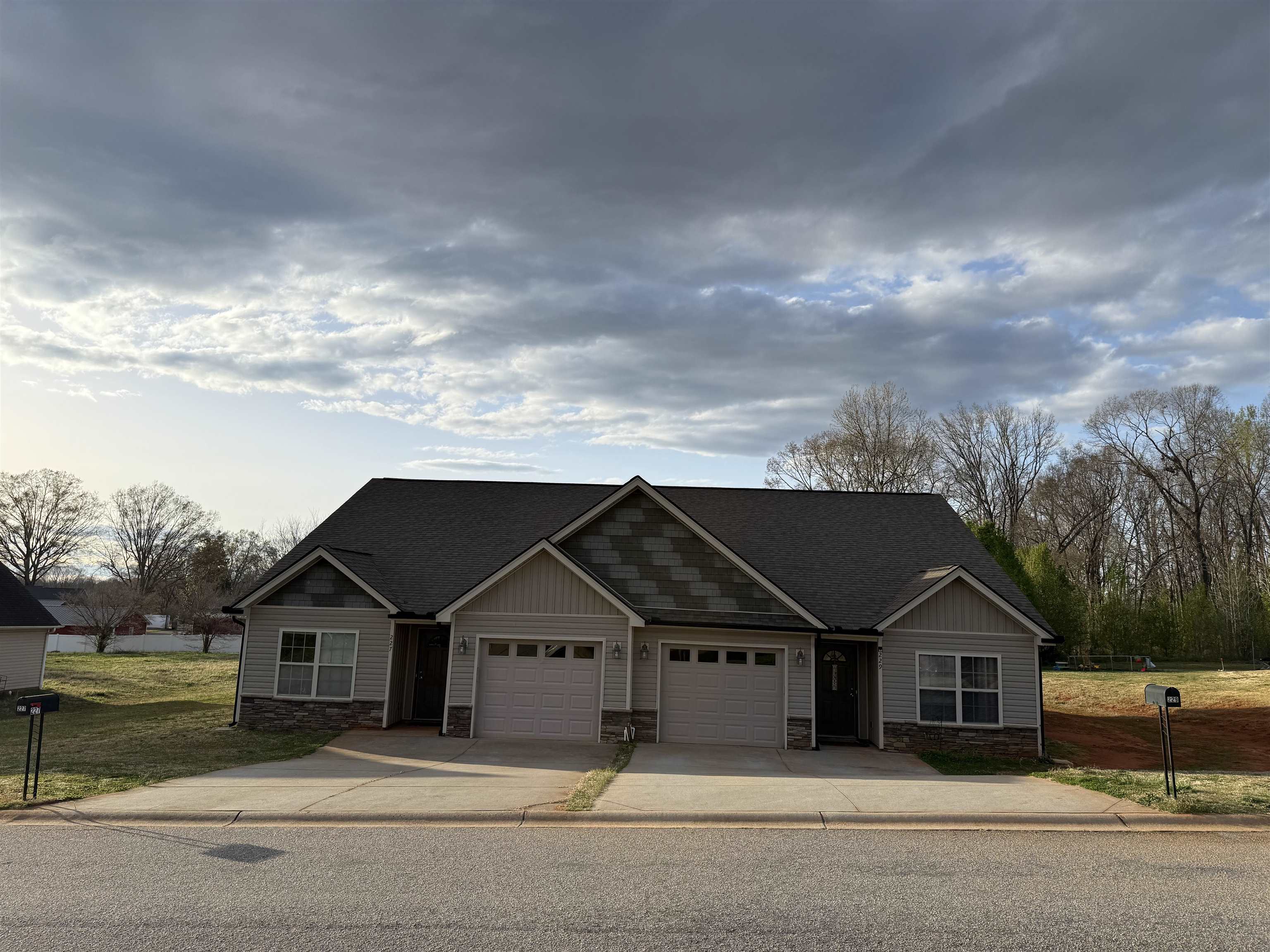 Wellford Real Estate Listings Main Image