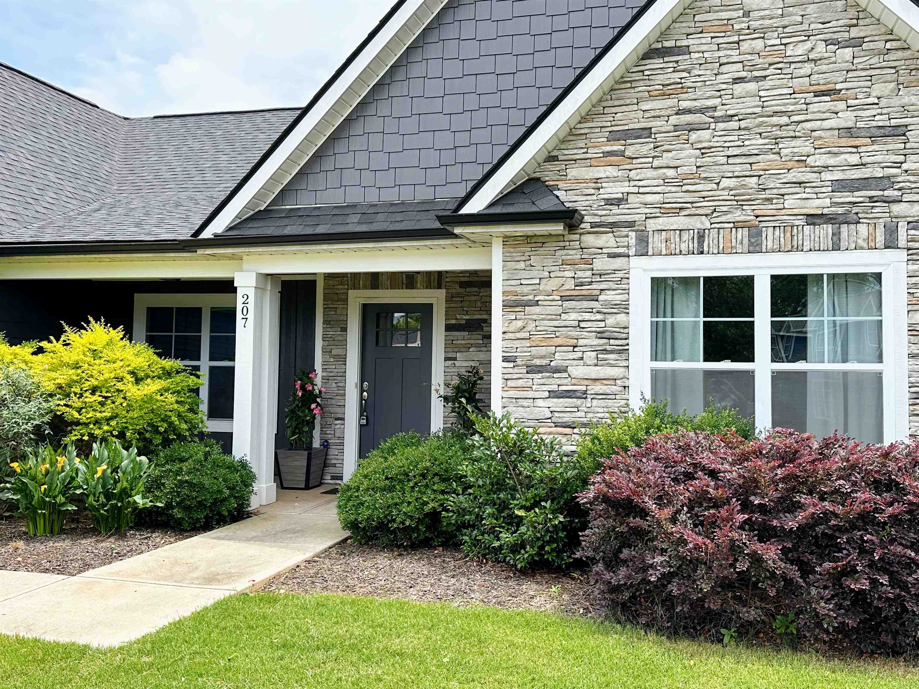 207 Aqua Cove Court Property Photo 26