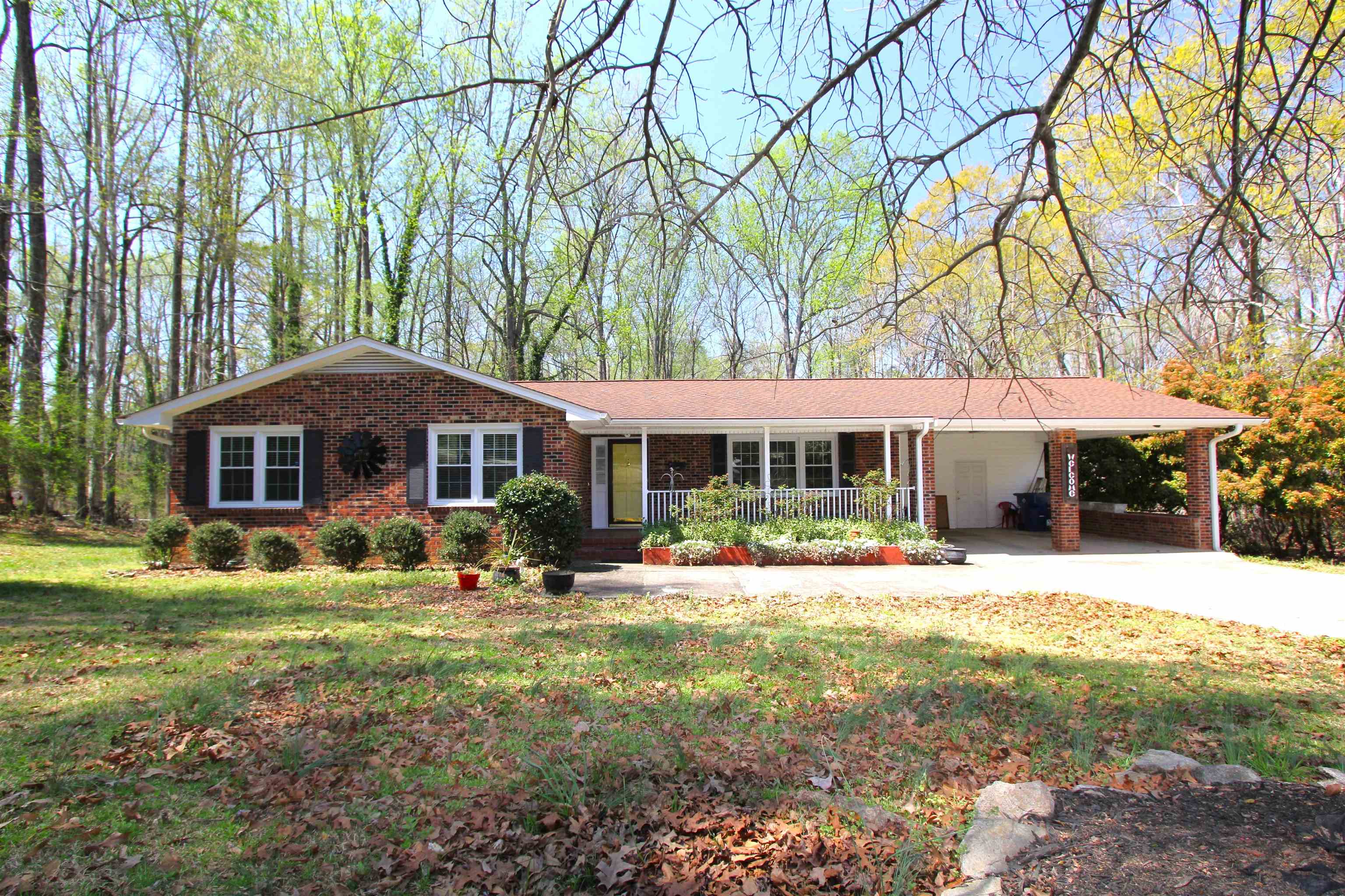 336 Meadowbrook Avenue Property Photo 1