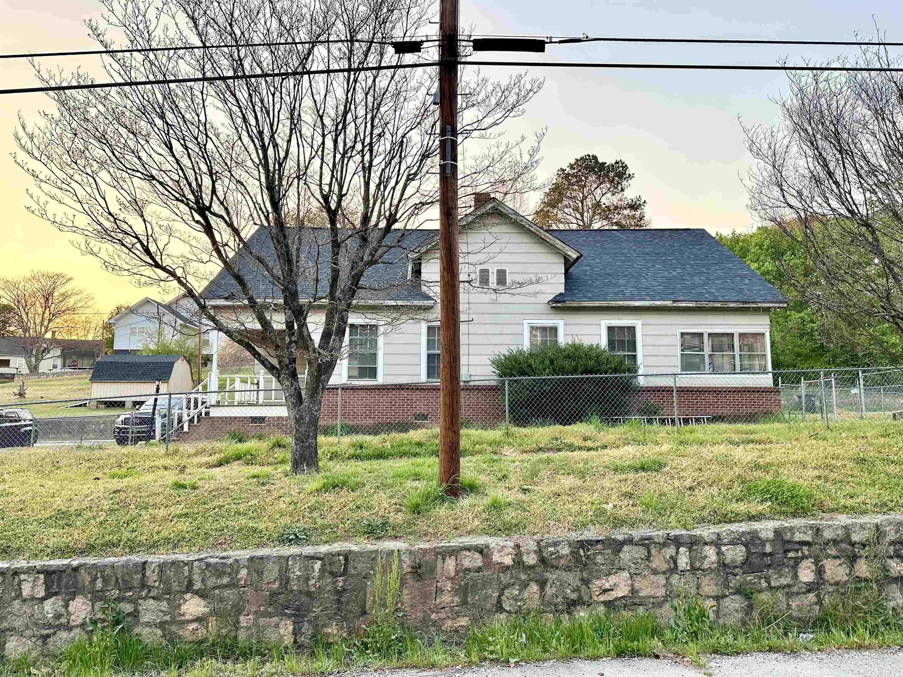 215 Limestone Street Property Photo