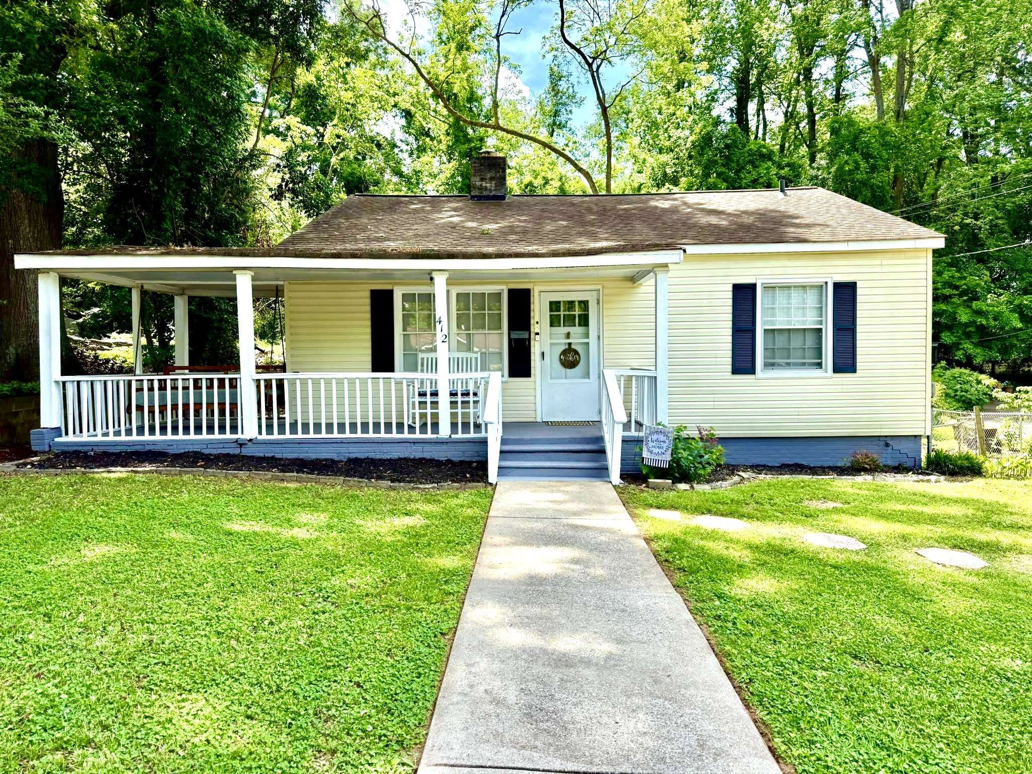 412 E Montgomery Street Property Photo