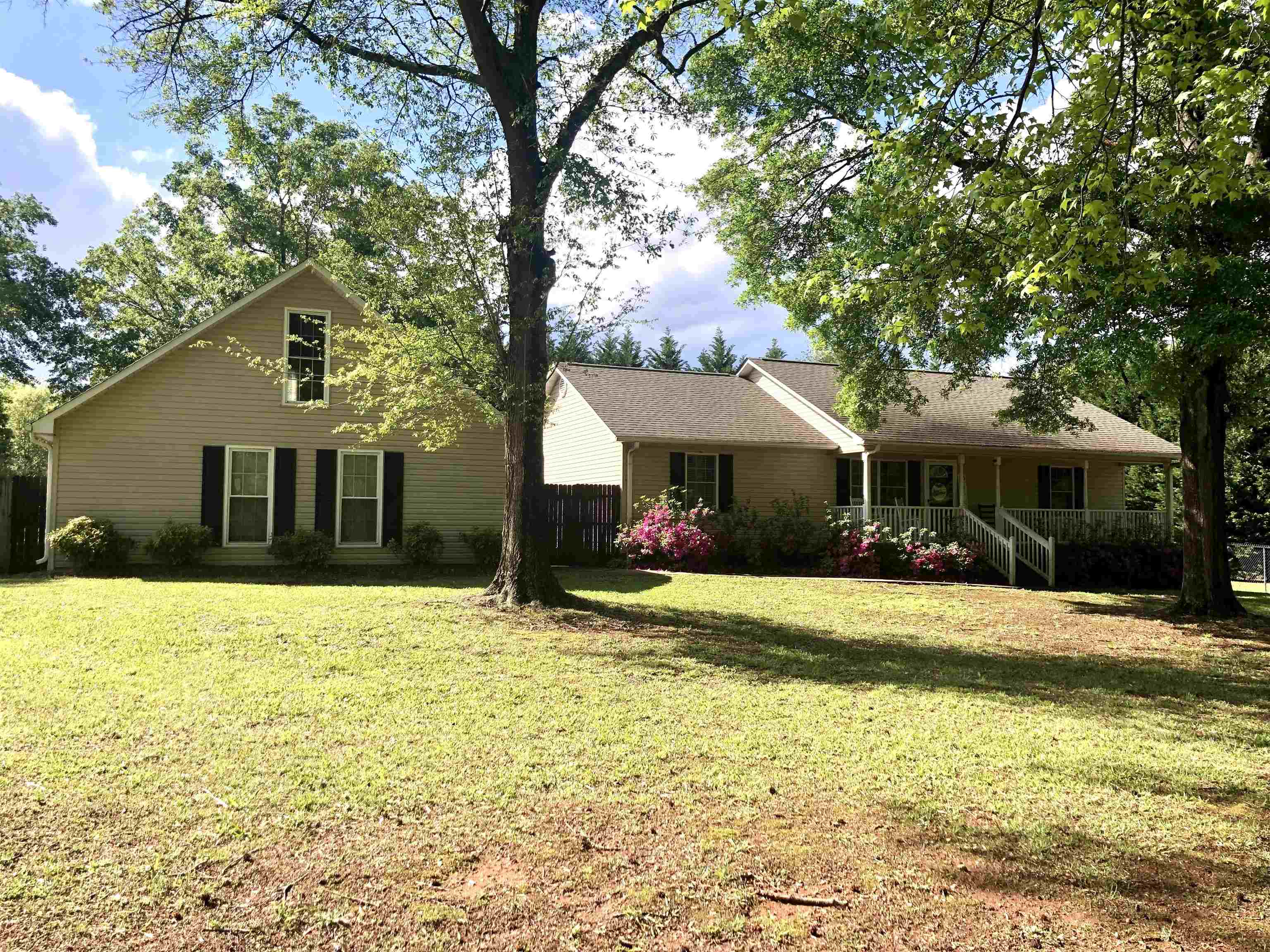 319 Vinyard Road Property Photo