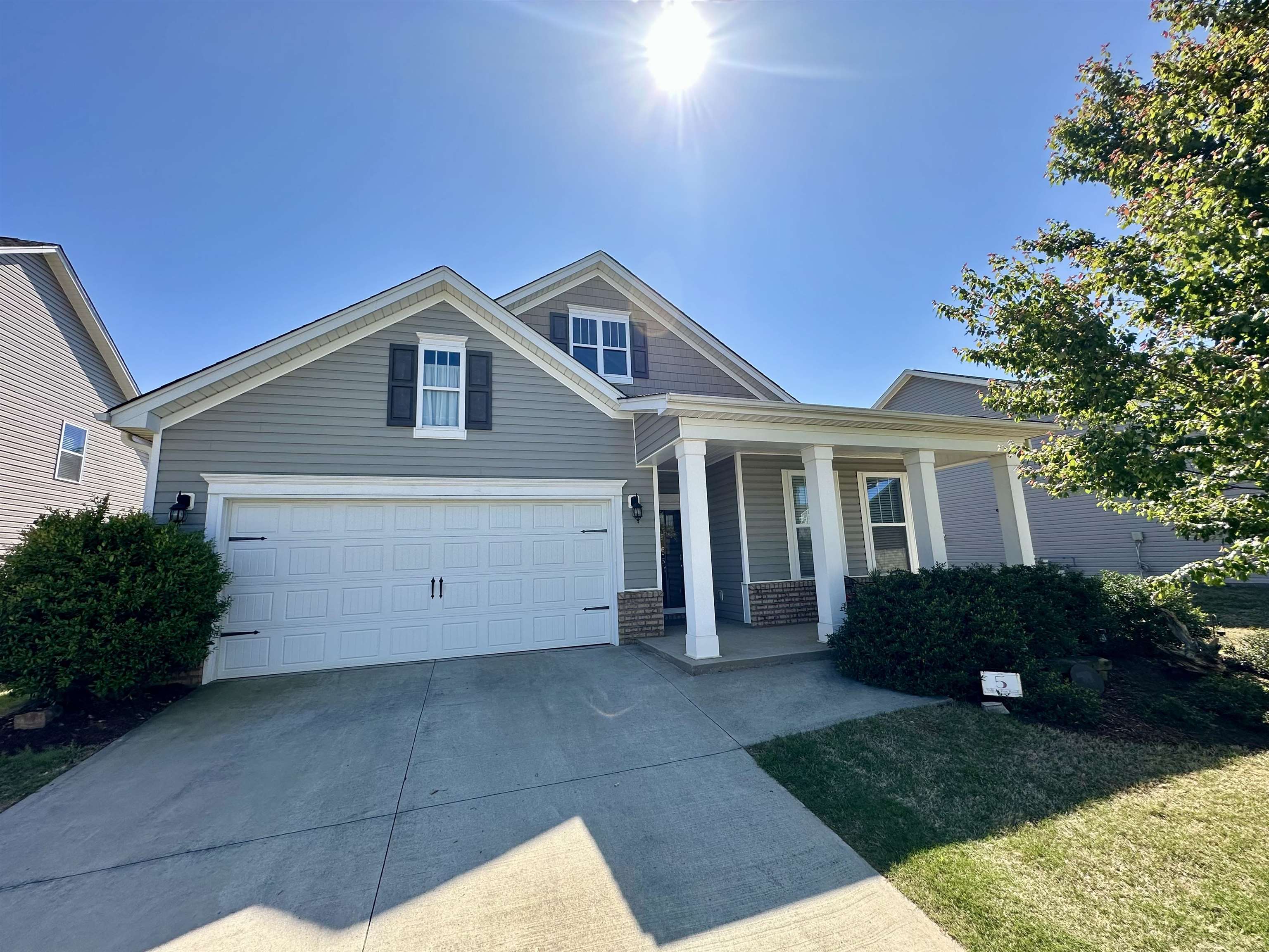5 Yellow Fox Road Property Photo