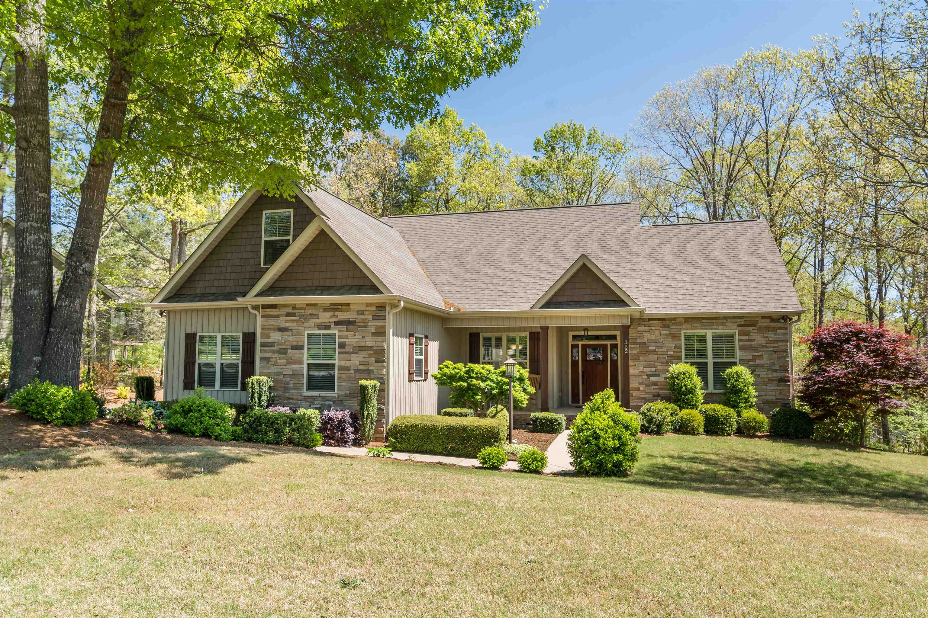 322 Roy Hall Way Property Photo