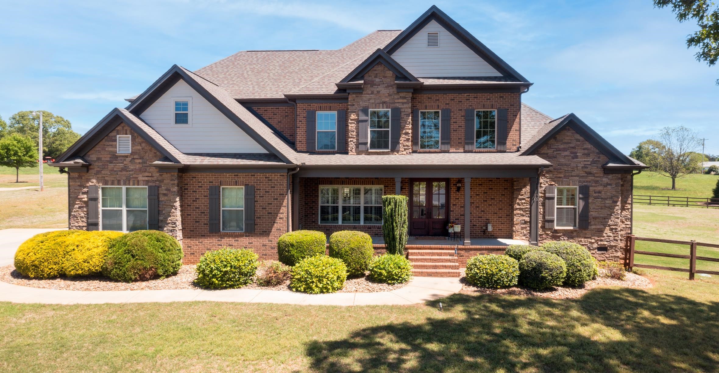9 Woodland Real Estate Listings Main Image