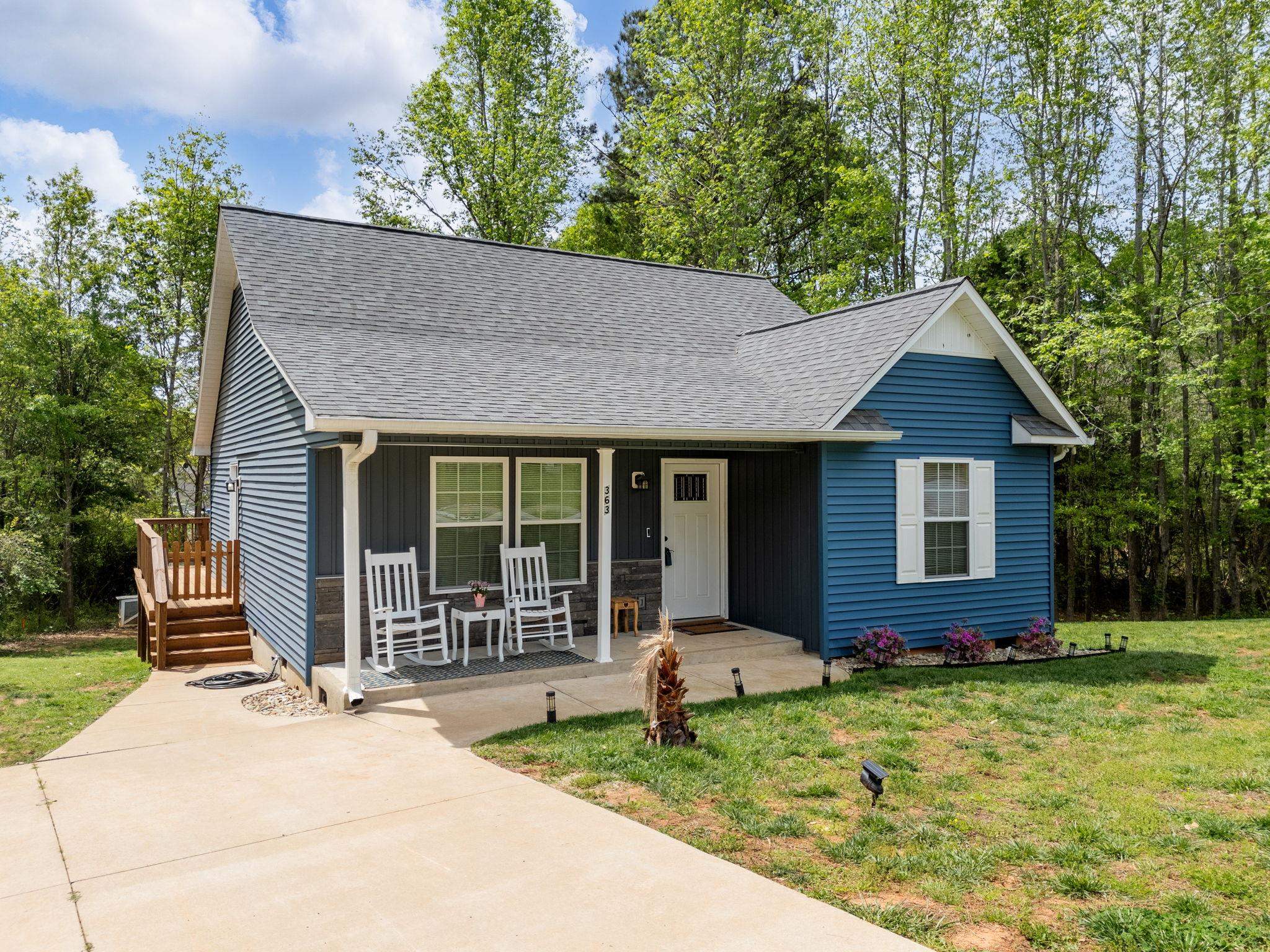 363 W Church Street Property Photo