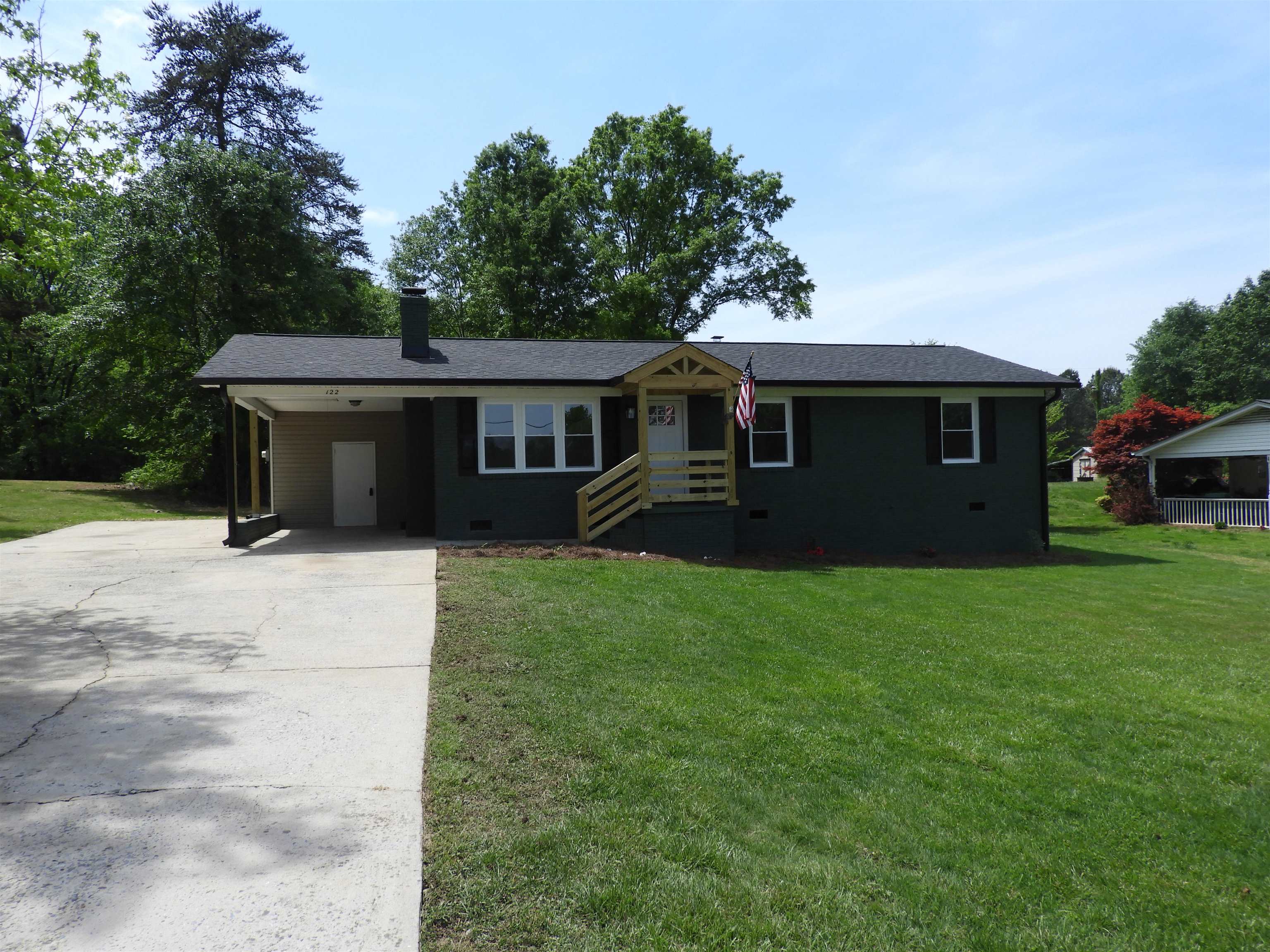 122 Mckee Drive Property Photo 1