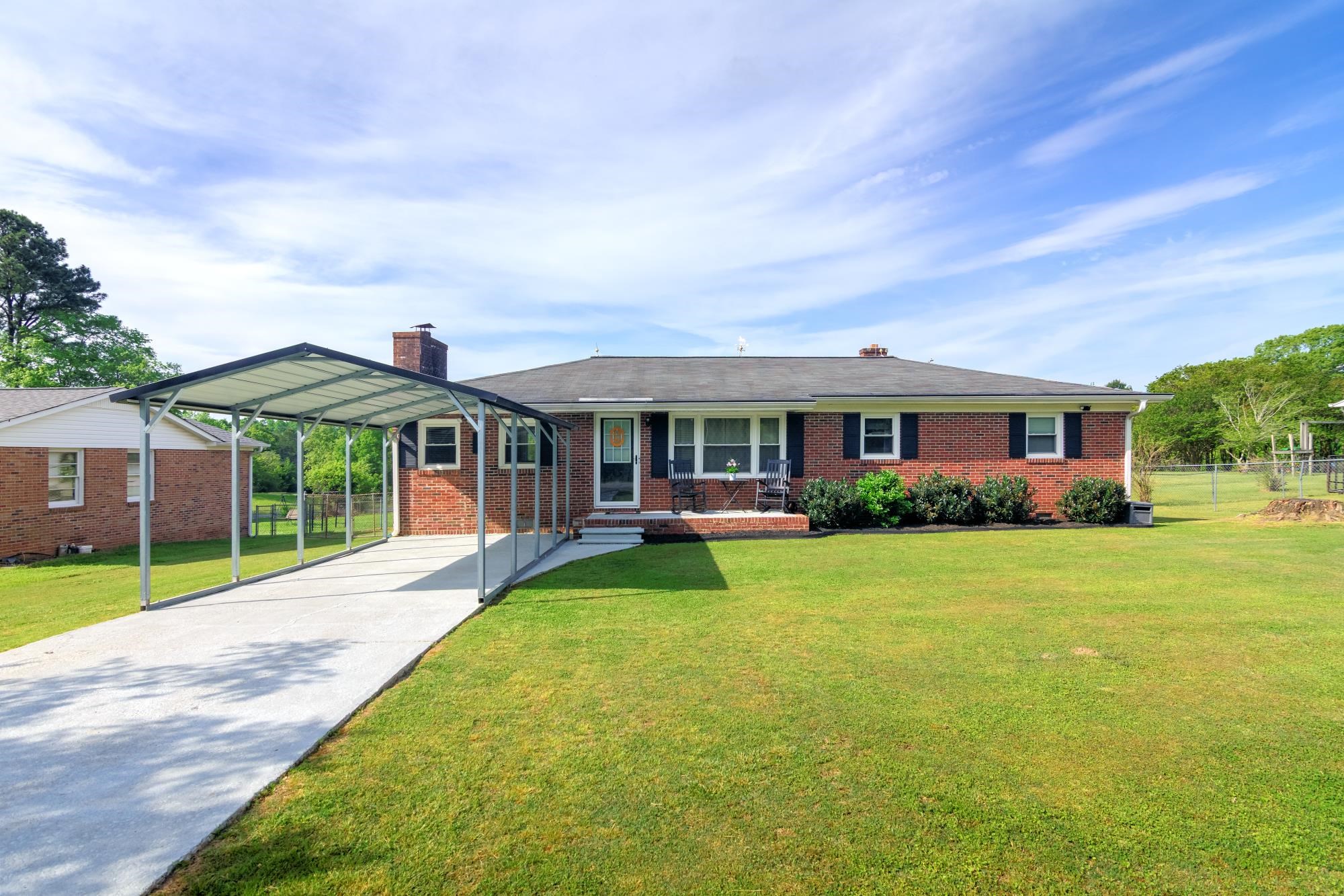 126 Country Club Road Property Photo