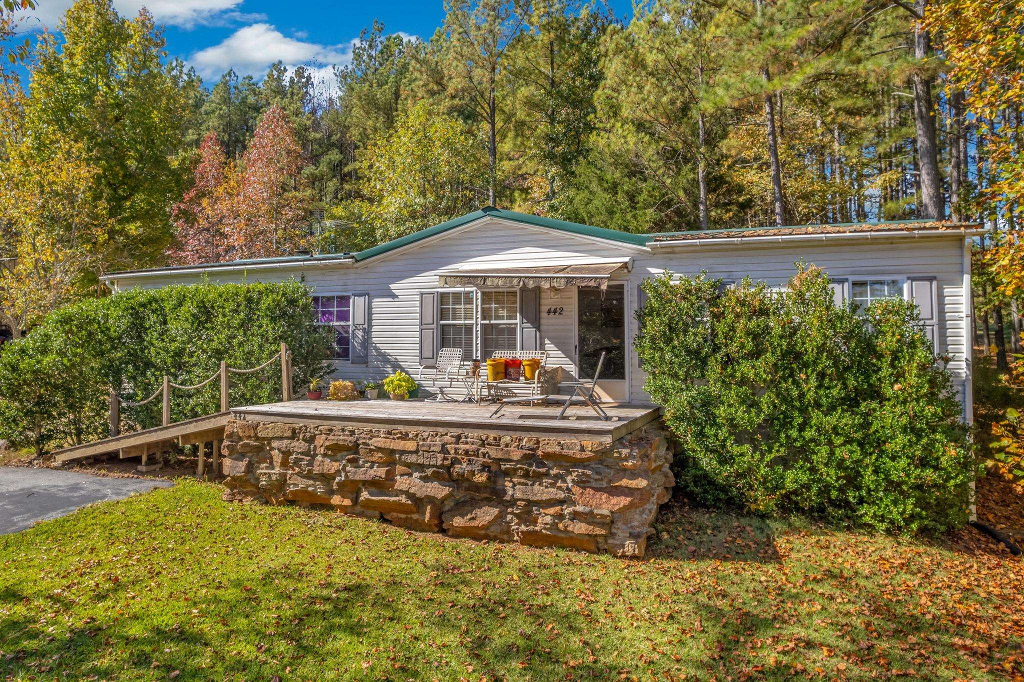 442 Green River Road Property Photo