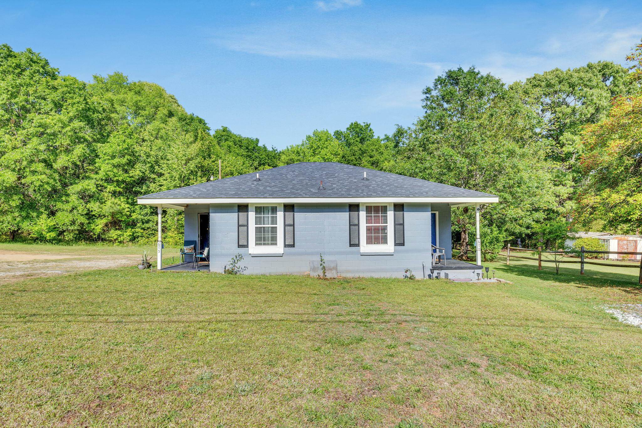 323026 Property Photo