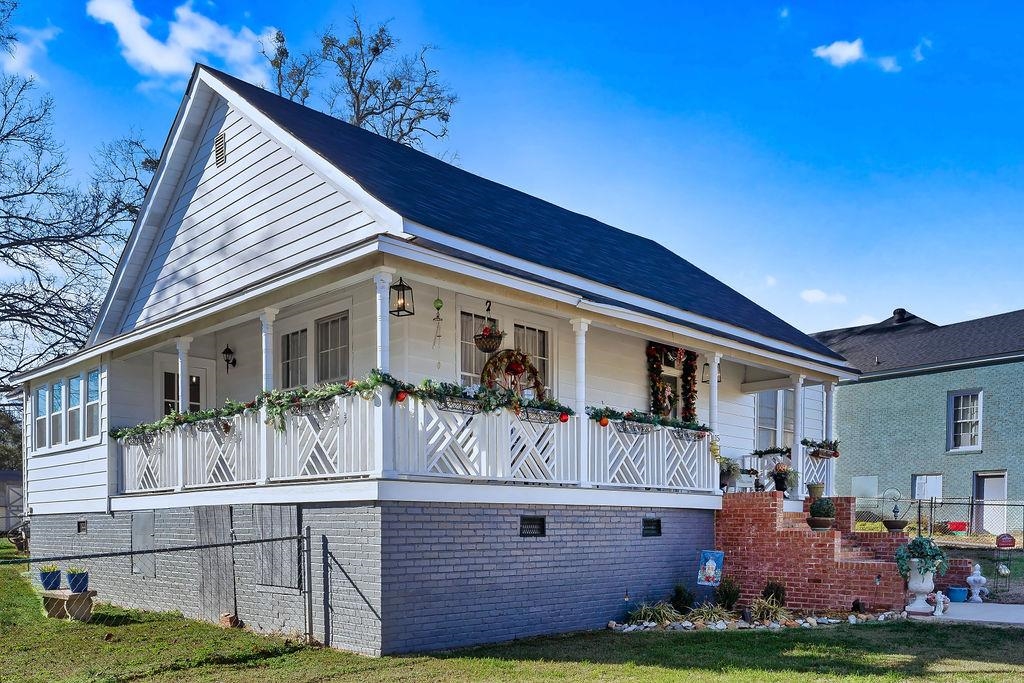 15 S Greenwood Avenue Property Photo