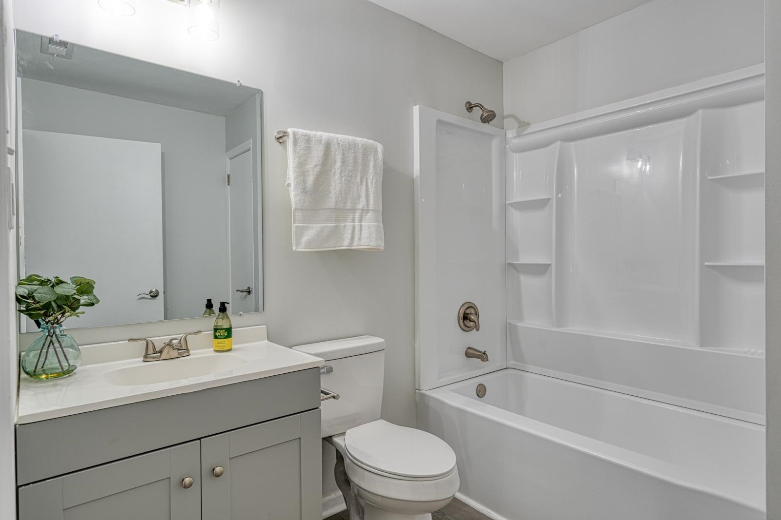 1004 Blanton Place Property Photo 16