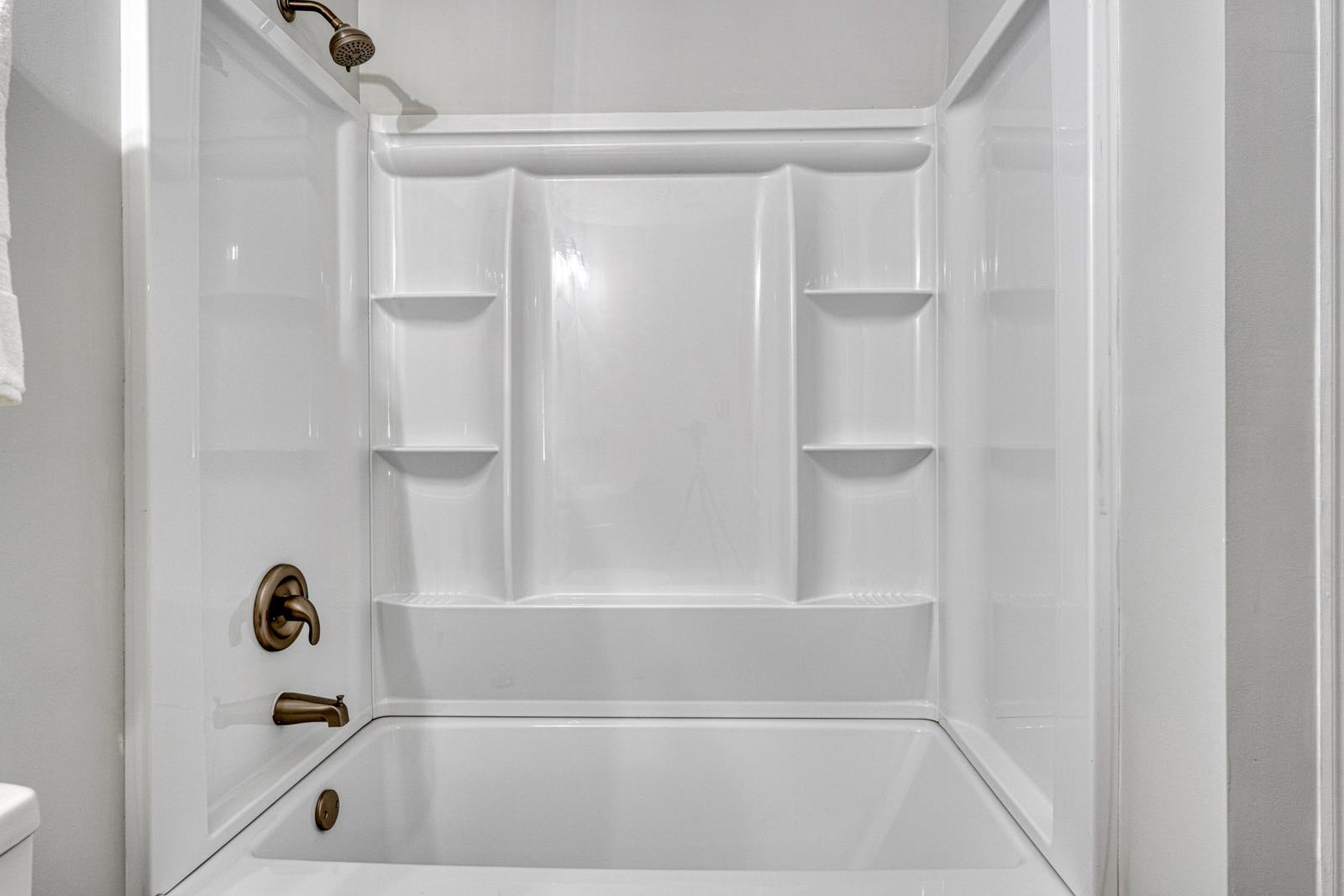 1004 Blanton Place Property Photo 18