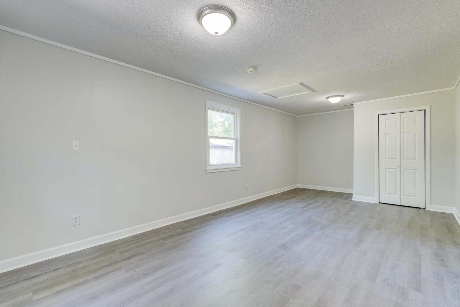 1004 Blanton Place Property Photo 27