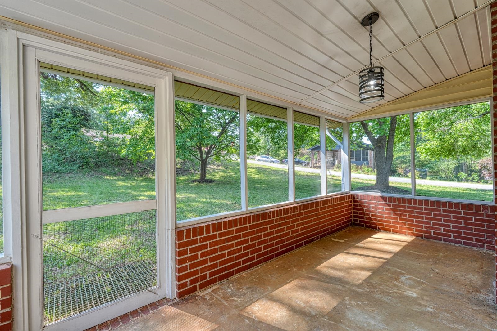 1004 Blanton Place Property Photo 28