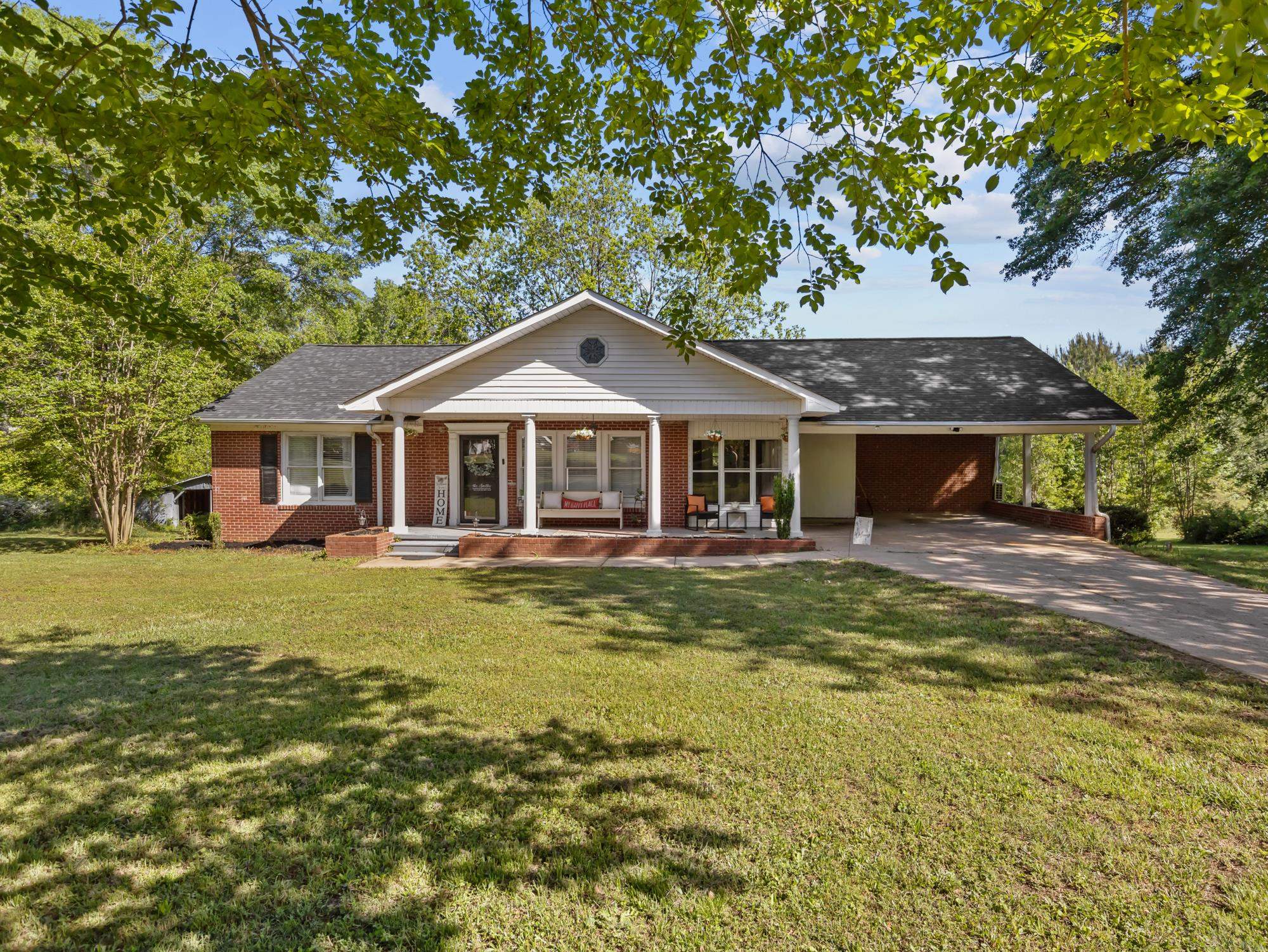 1544 Old US Hwy 221a