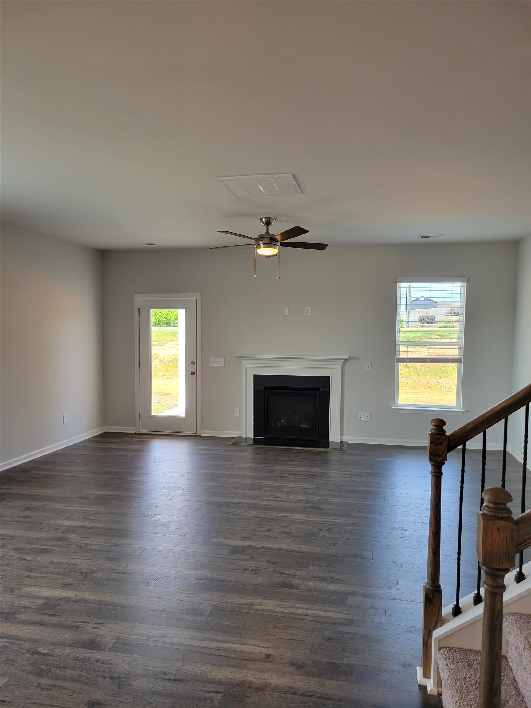 2054 Zanes Creek Drive Property Photo 5