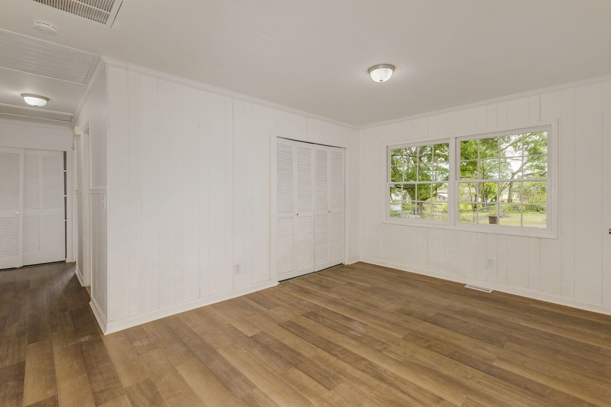 111 Linville Drive Property Photo 12