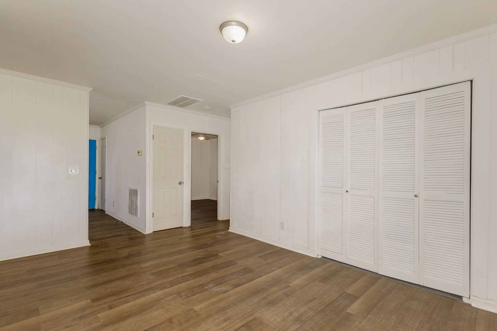 111 Linville Drive Property Photo 14