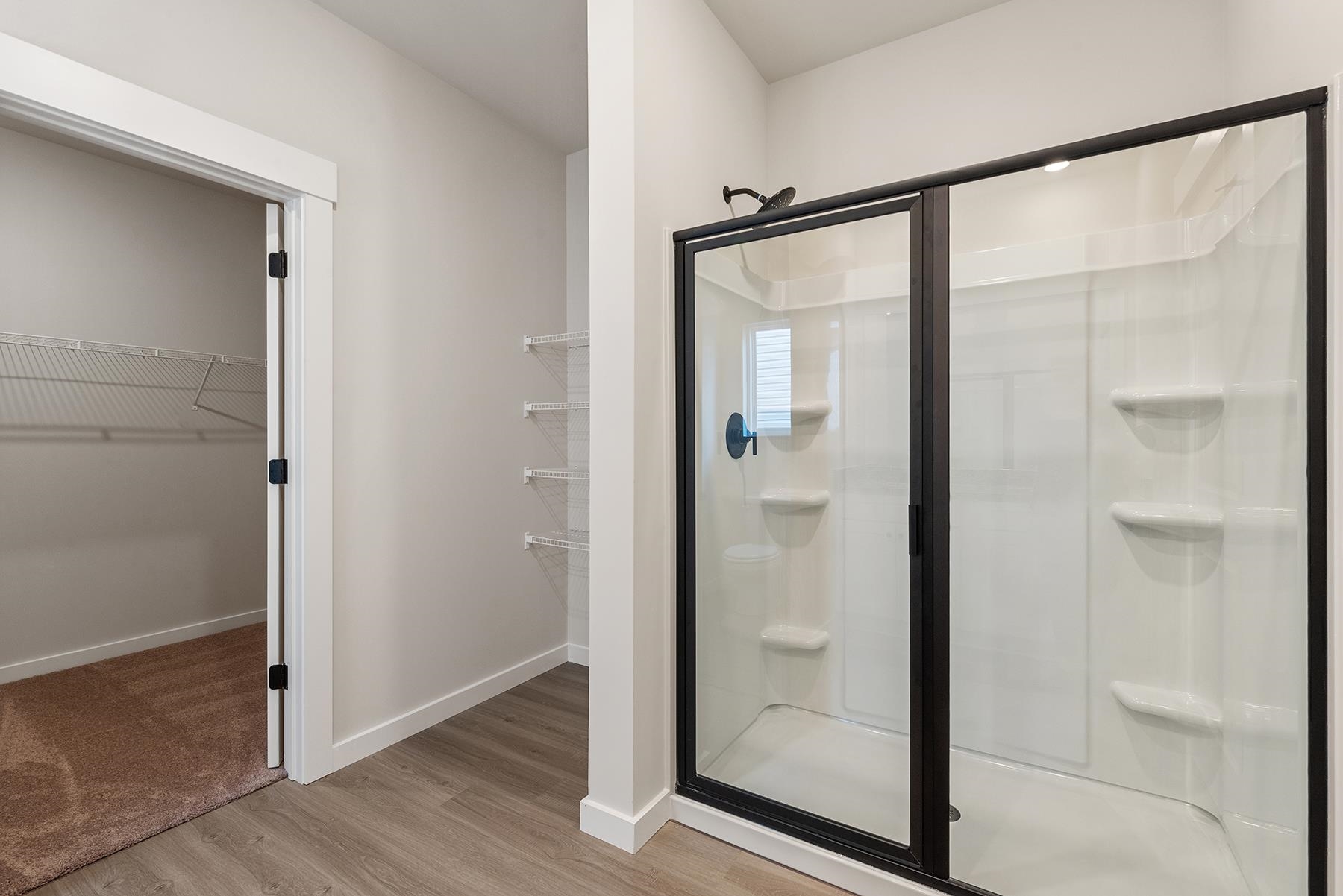 1208 Crested Iris Street Property Photo 15