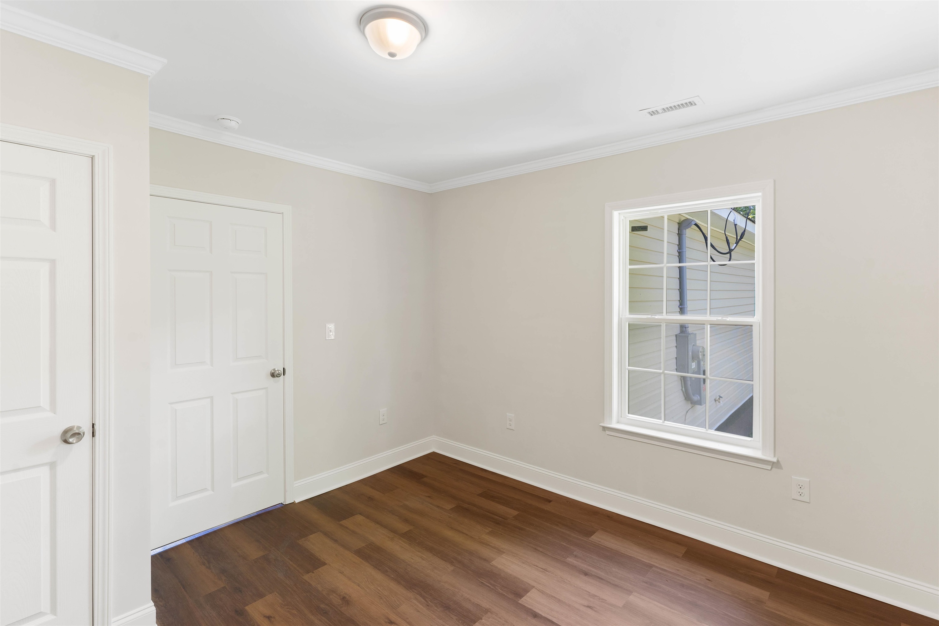128 Owens Street Property Photo 11
