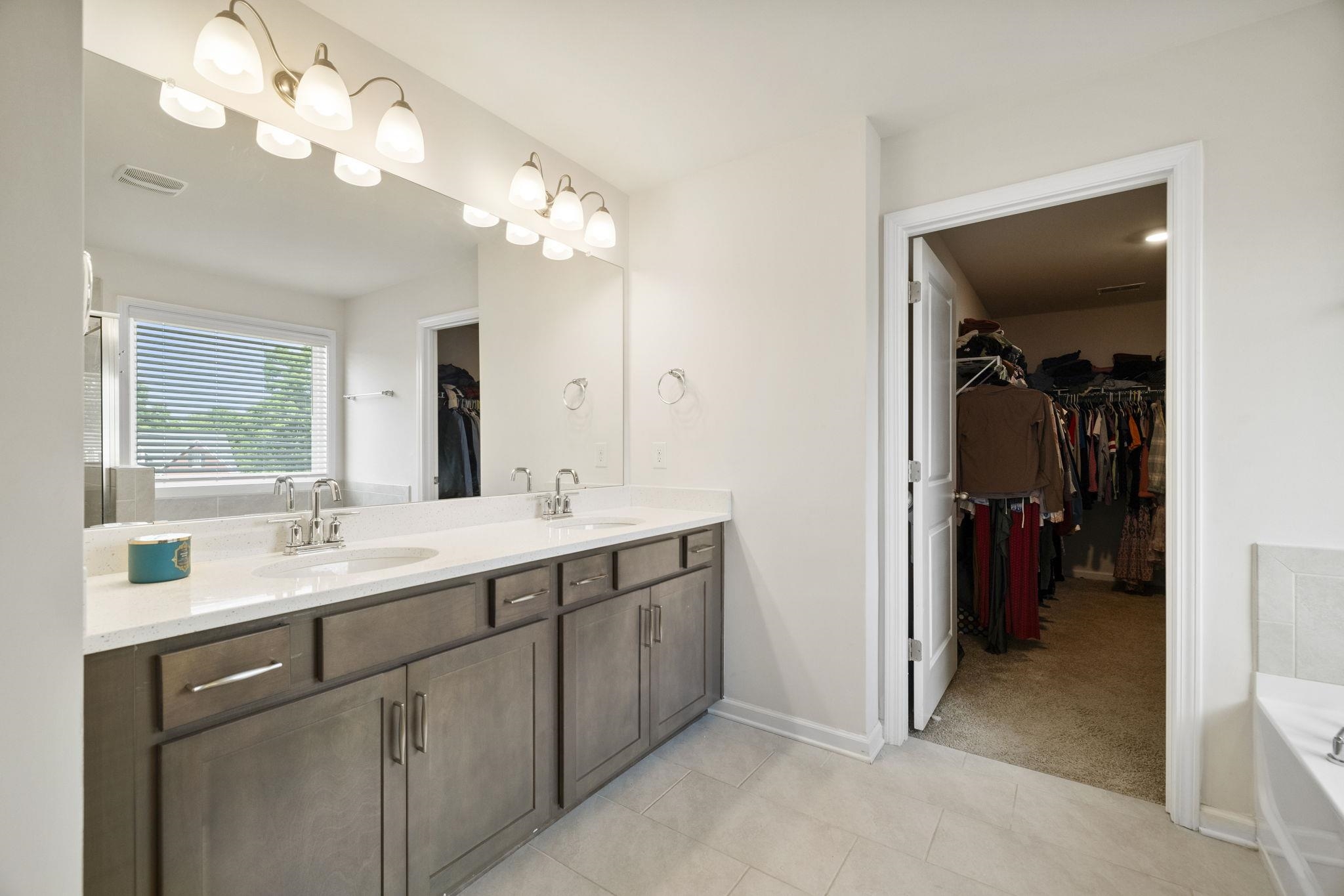 453 Pine Nut Way Property Photo 25