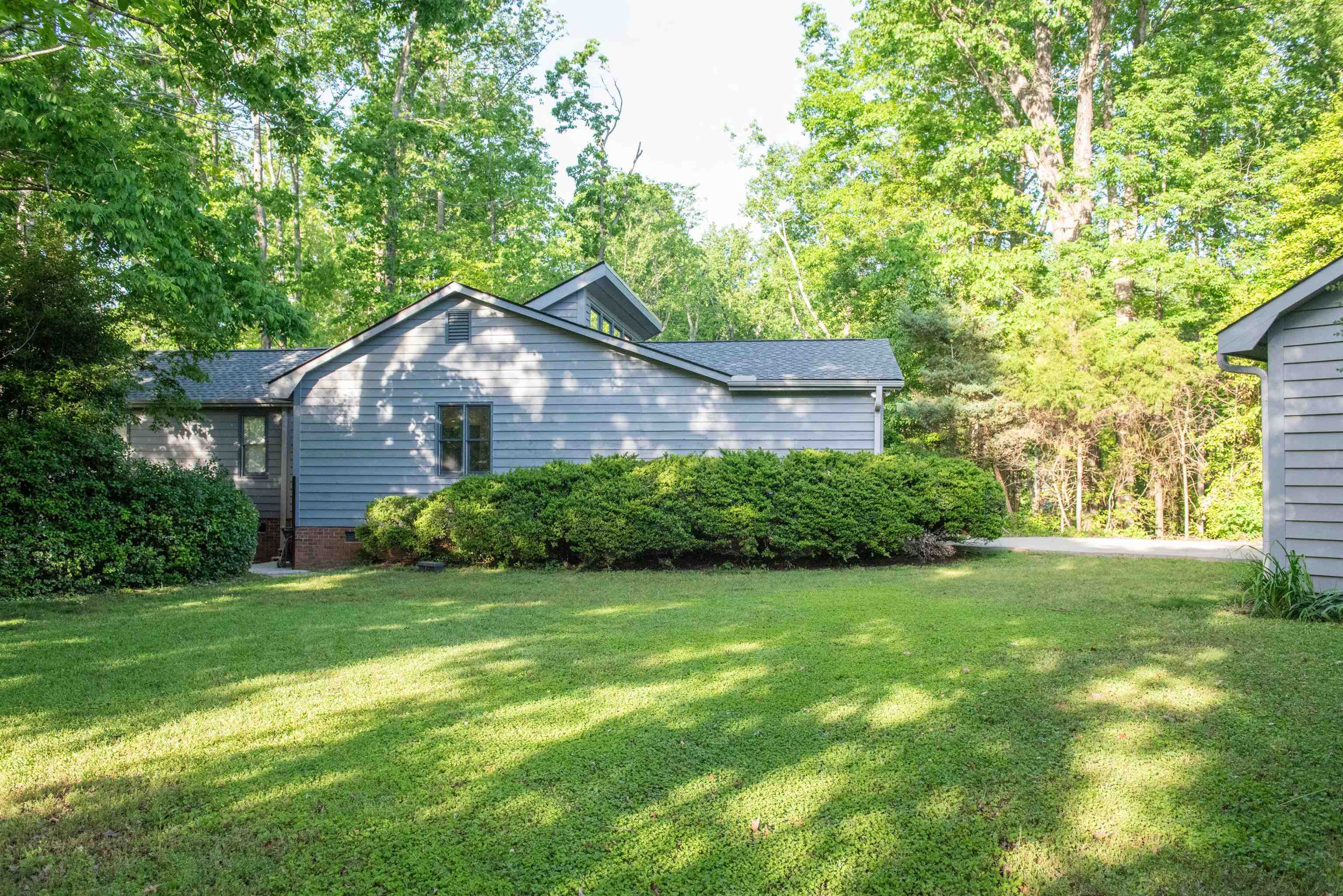 154 Poplar Knoll Drive Property Photo 3