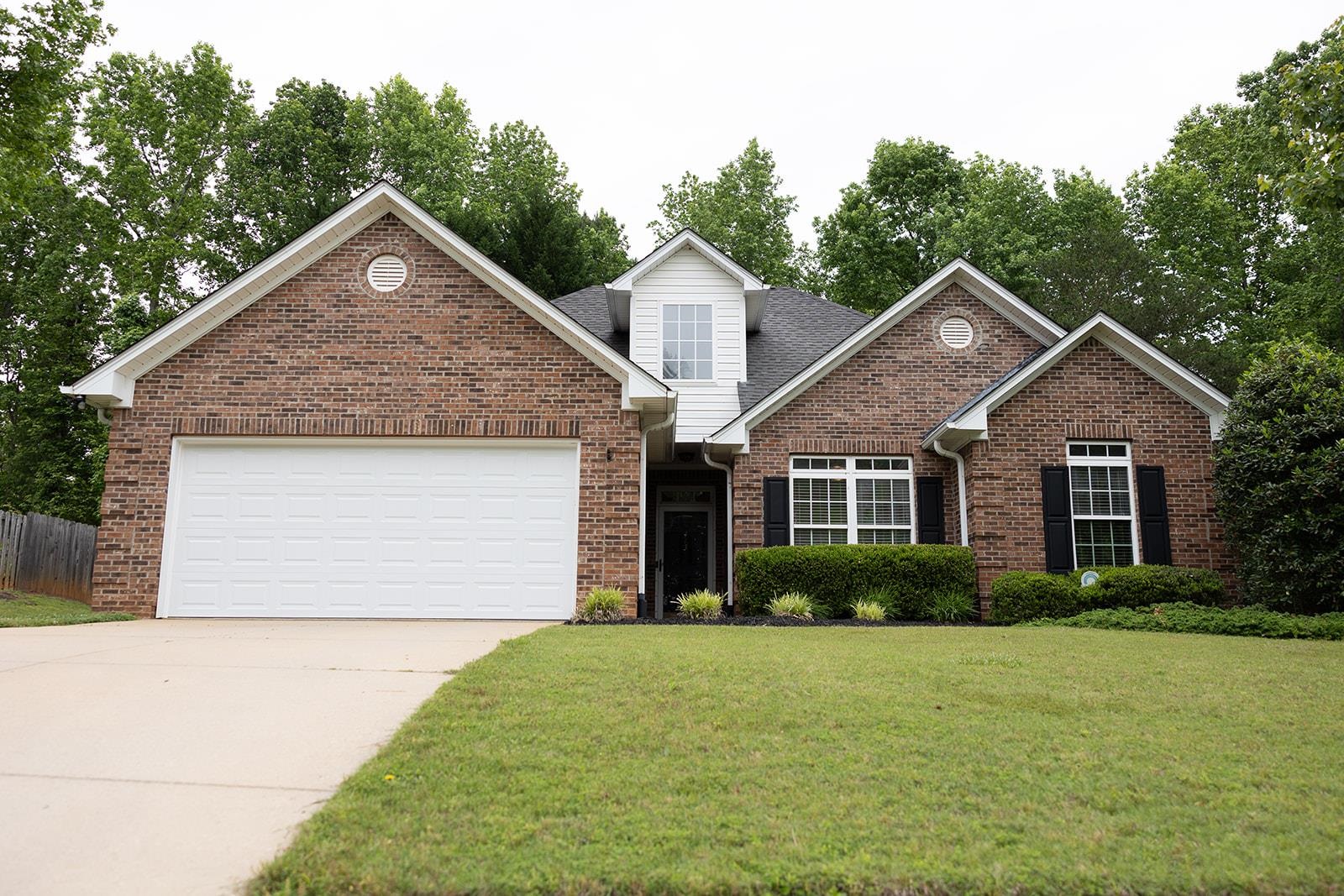 413 N Sweetwater Hills Drive Property Photo 1