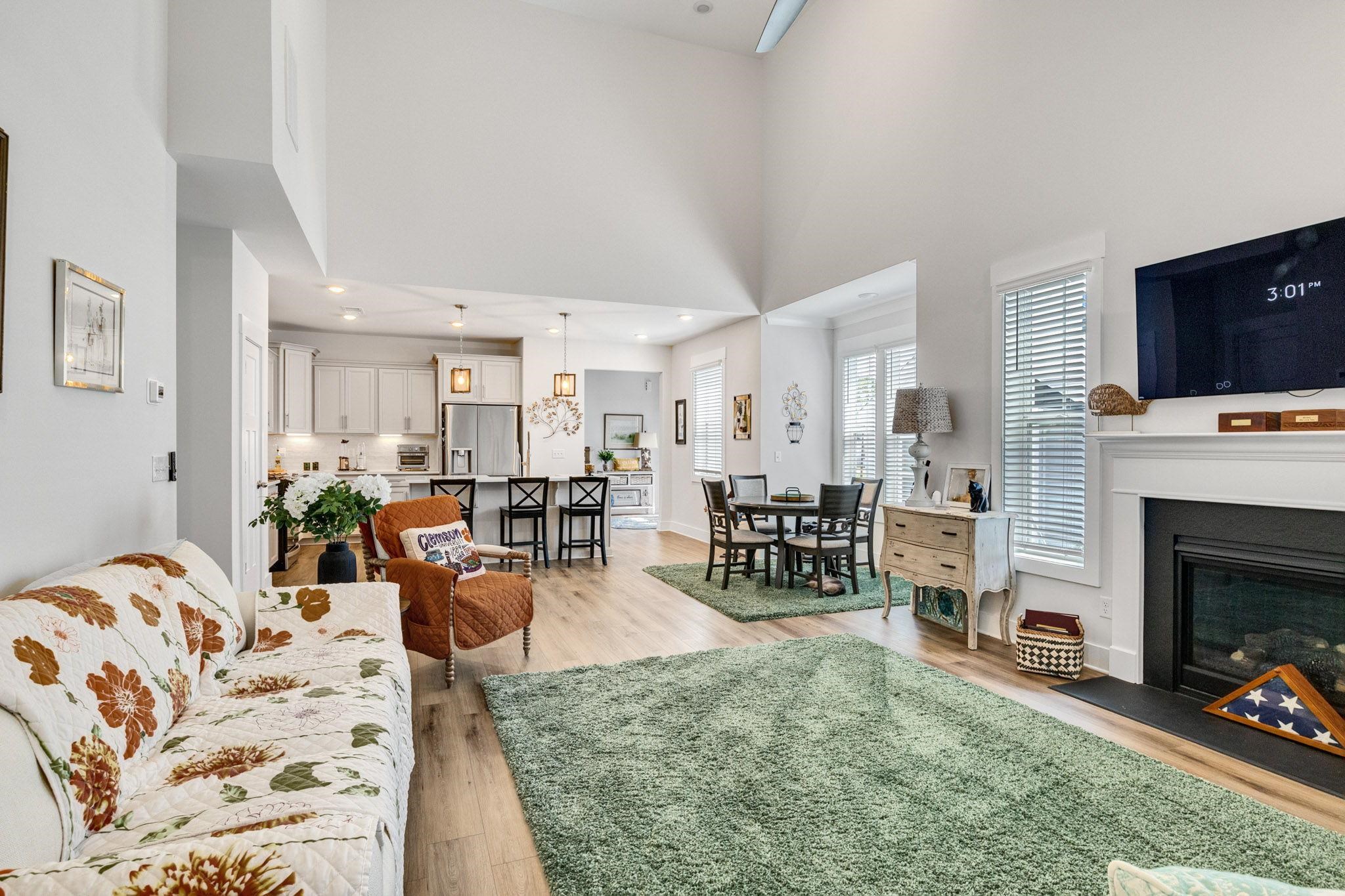 1560 Shallons Court Property Photo 8