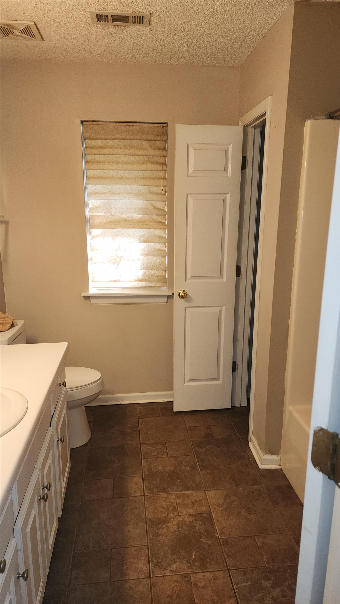 309 Worthington Circle Property Photo 5