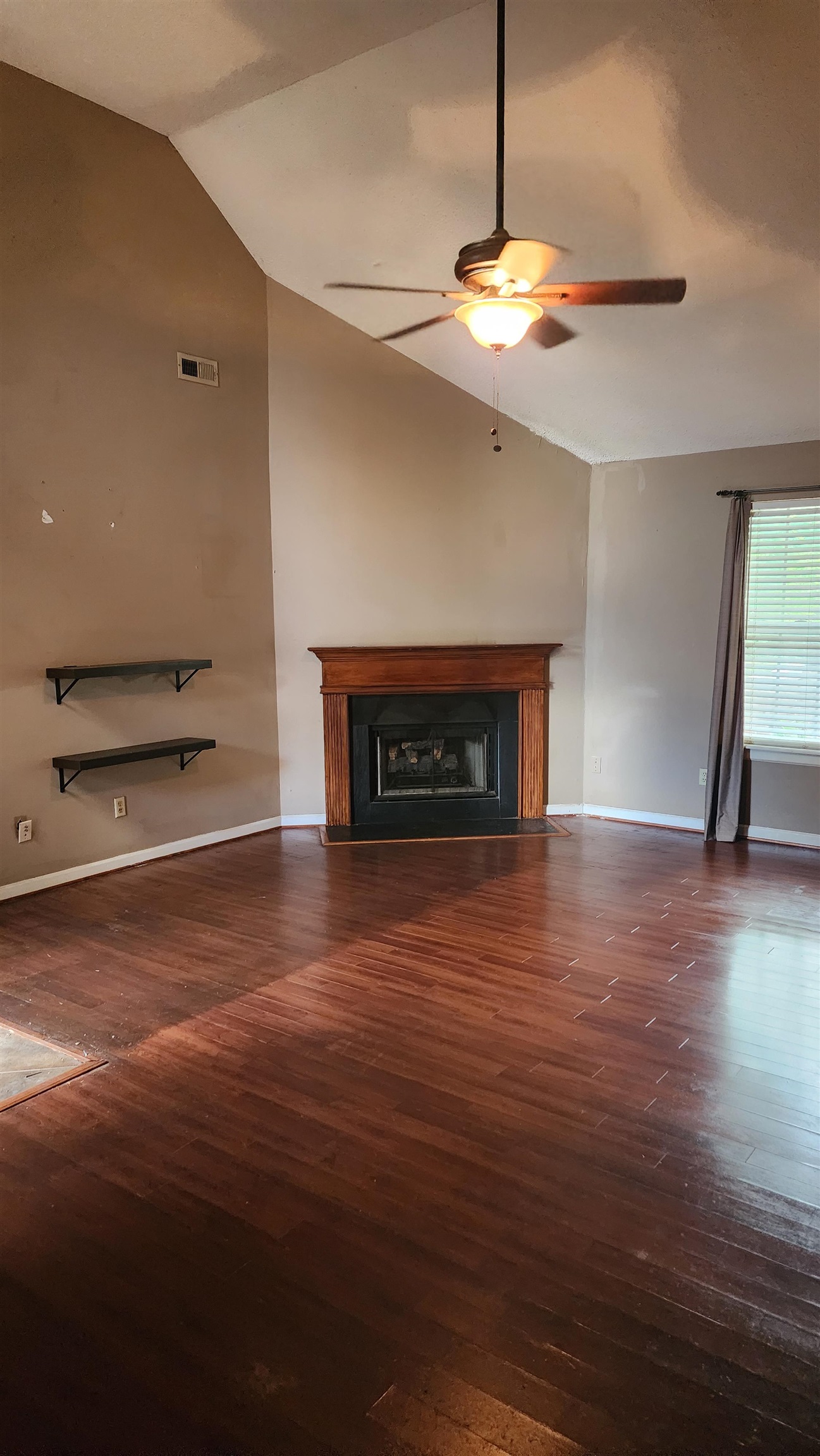 309 Worthington Circle Property Photo 6