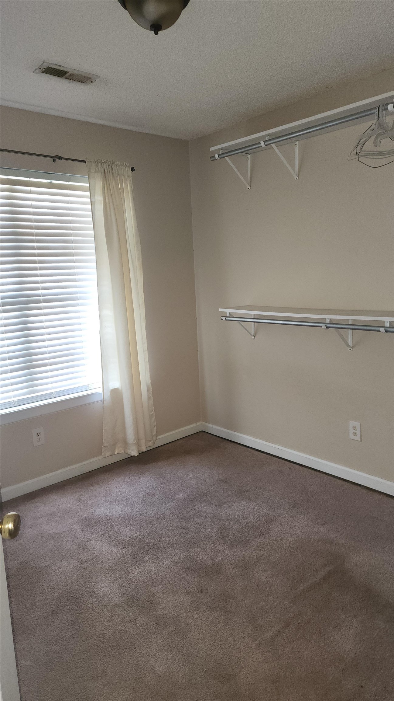 309 Worthington Circle Property Photo 9