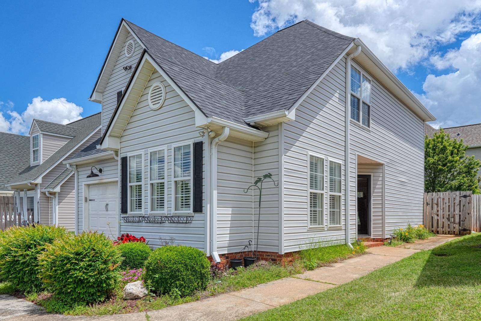 15 Arbours West Lane Property Photo 3