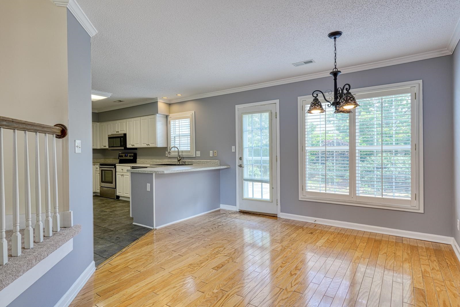 15 Arbours West Lane Property Photo 4