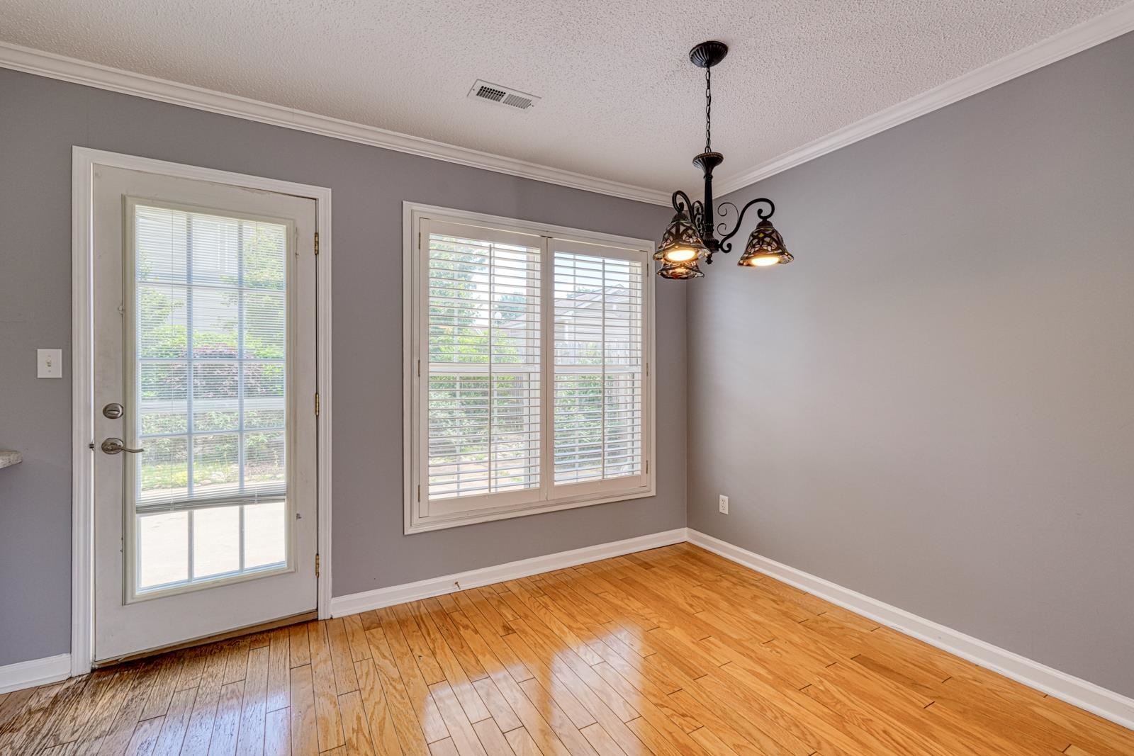 15 Arbours West Lane Property Photo 5