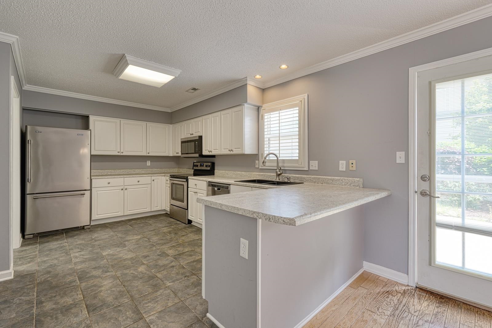 15 Arbours West Lane Property Photo 6