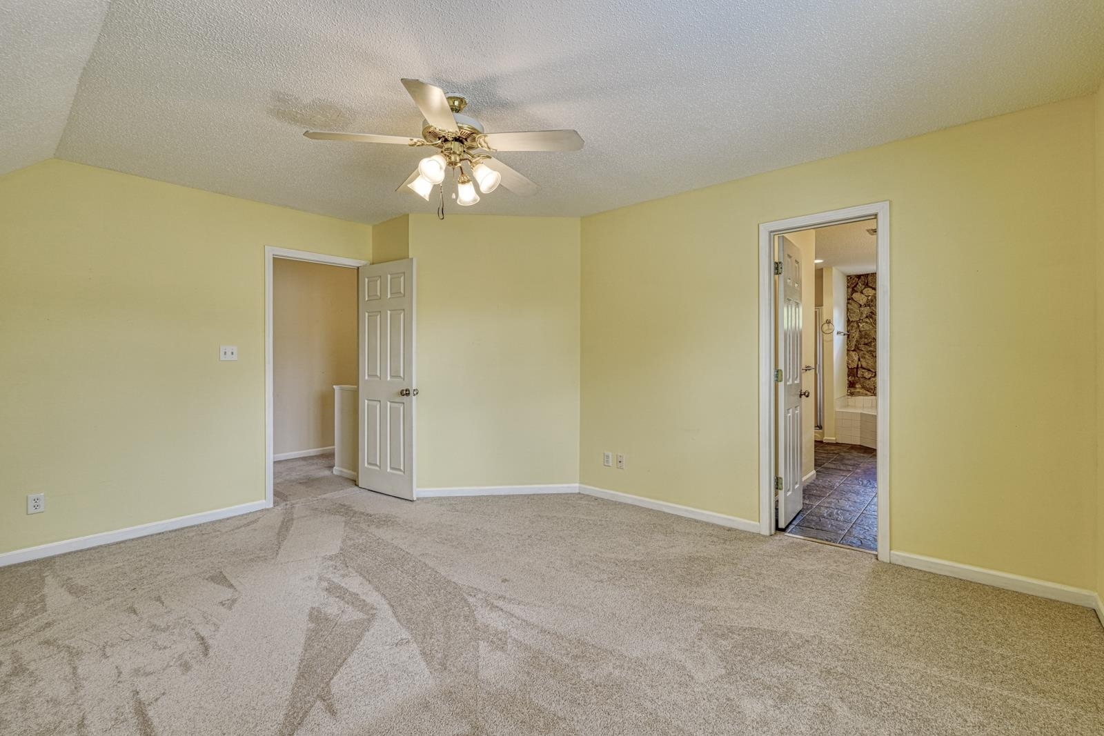 15 Arbours West Lane Property Photo 16