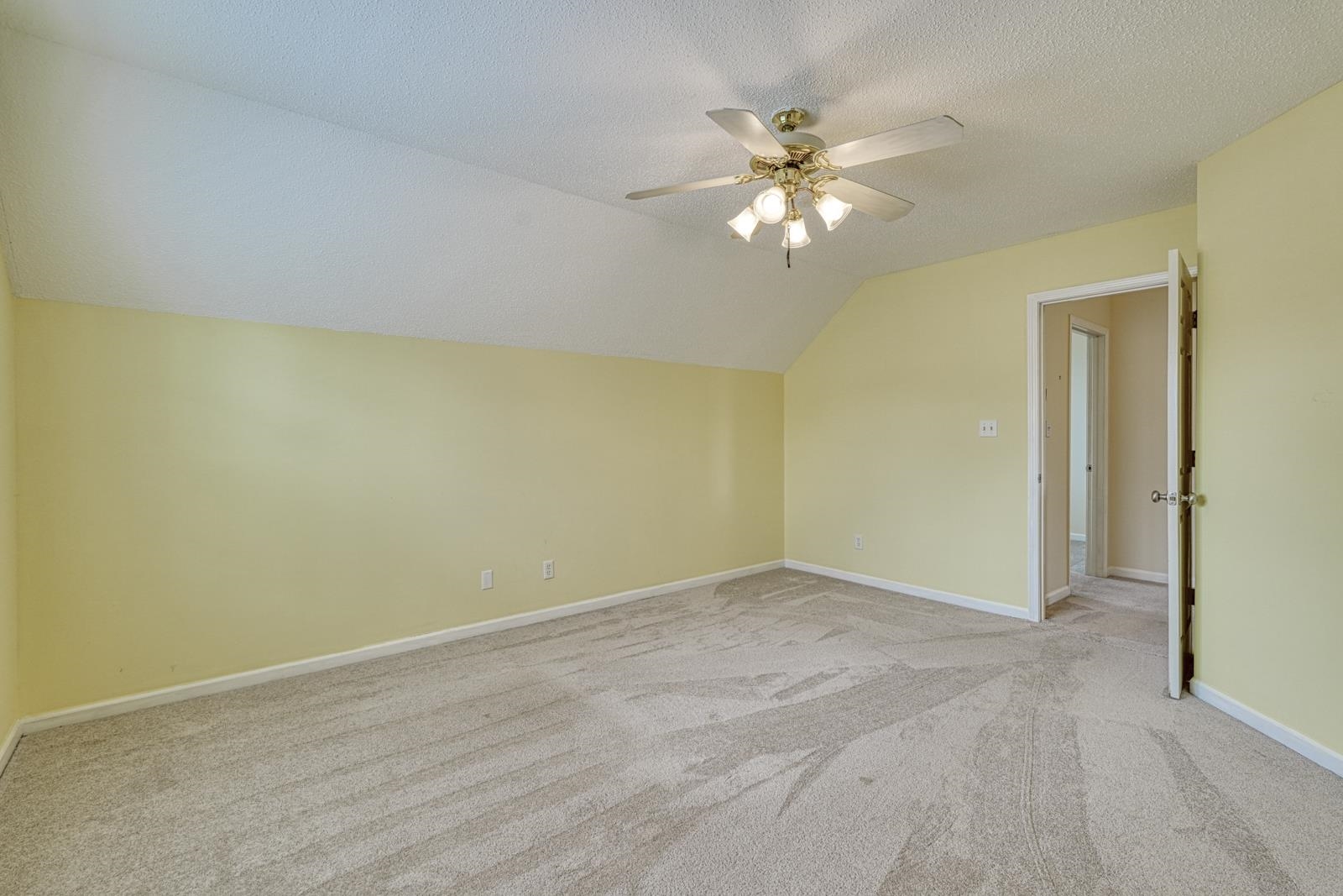 15 Arbours West Lane Property Photo 17