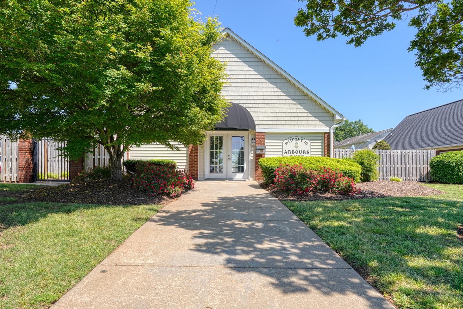 15 Arbours West Lane Property Photo 39