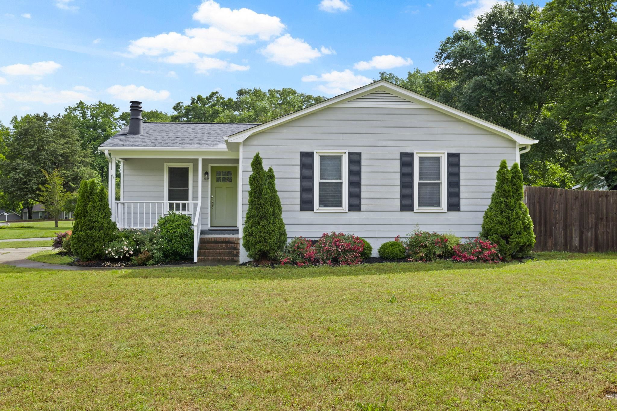 10 Meadowview Drive Property Photo