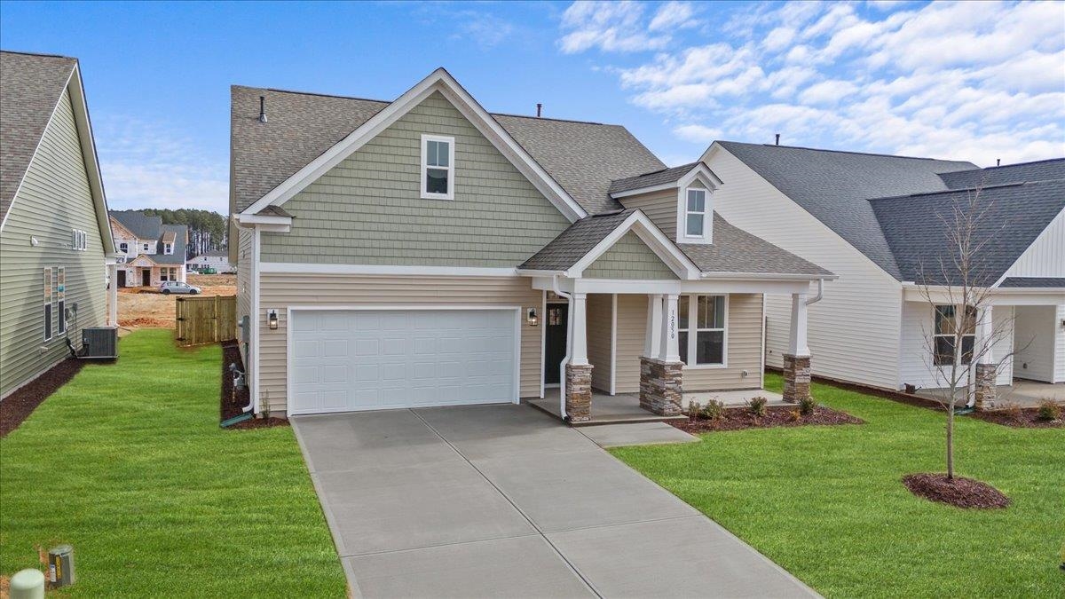 12050 Mahogany Circle Property Photo 2