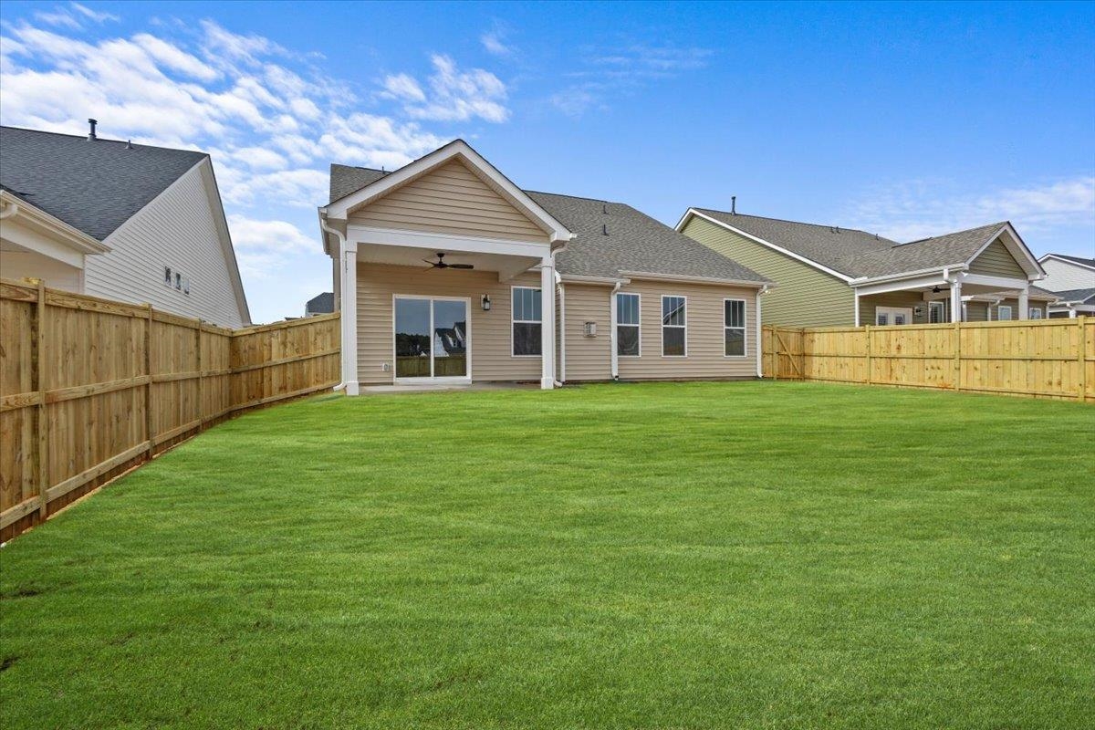 12050 Mahogany Circle Property Photo 4