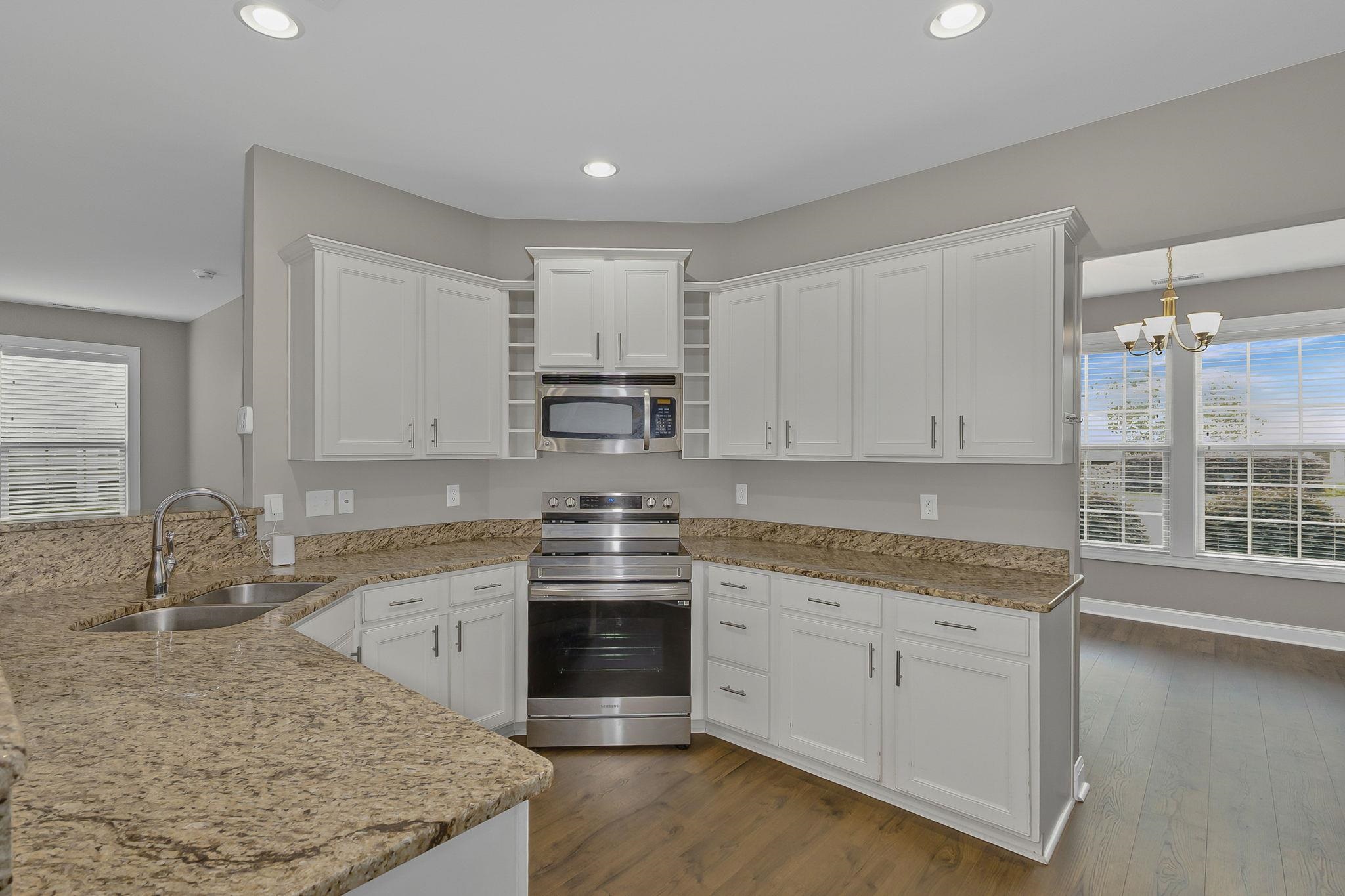 205 Wicker Park Avenue Property Photo 15