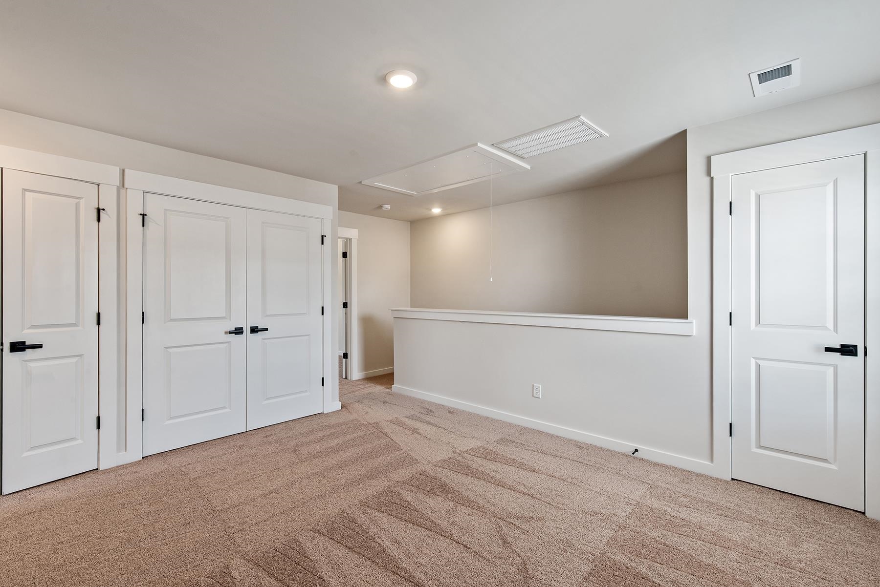 1217 Crested Iris Street Property Photo 13