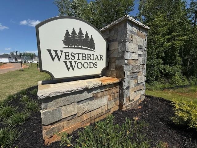 1214 Forestbrook Lane Property Photo 4