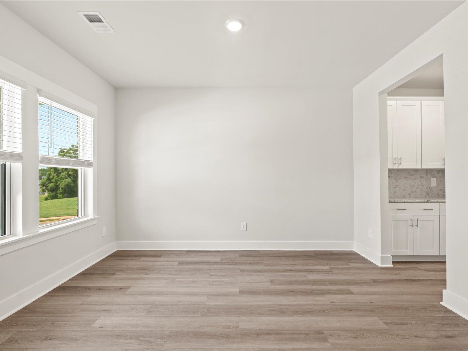 763 Burghley Circle Property Photo 3